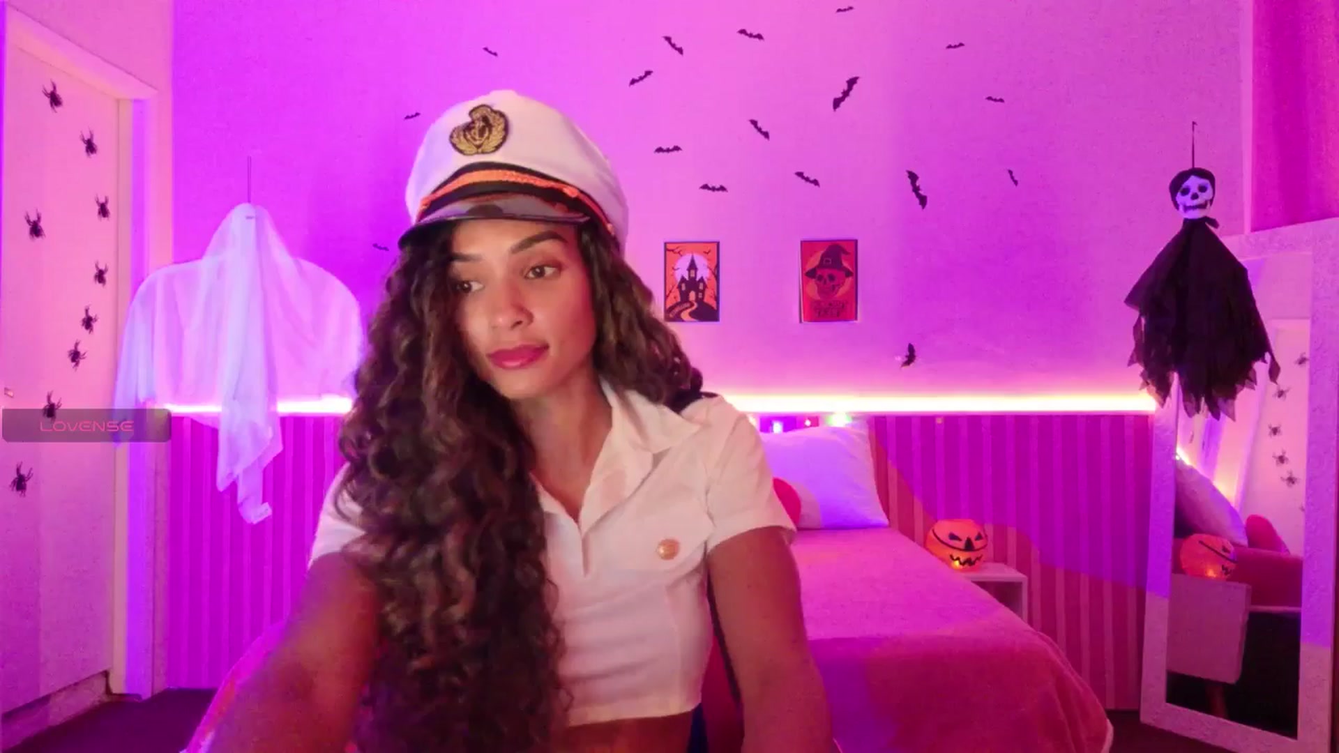 Gallery image thumbnail from Helen9g38's myfreecams stream on, 11/01/2025, 08:34 image 15 of 20