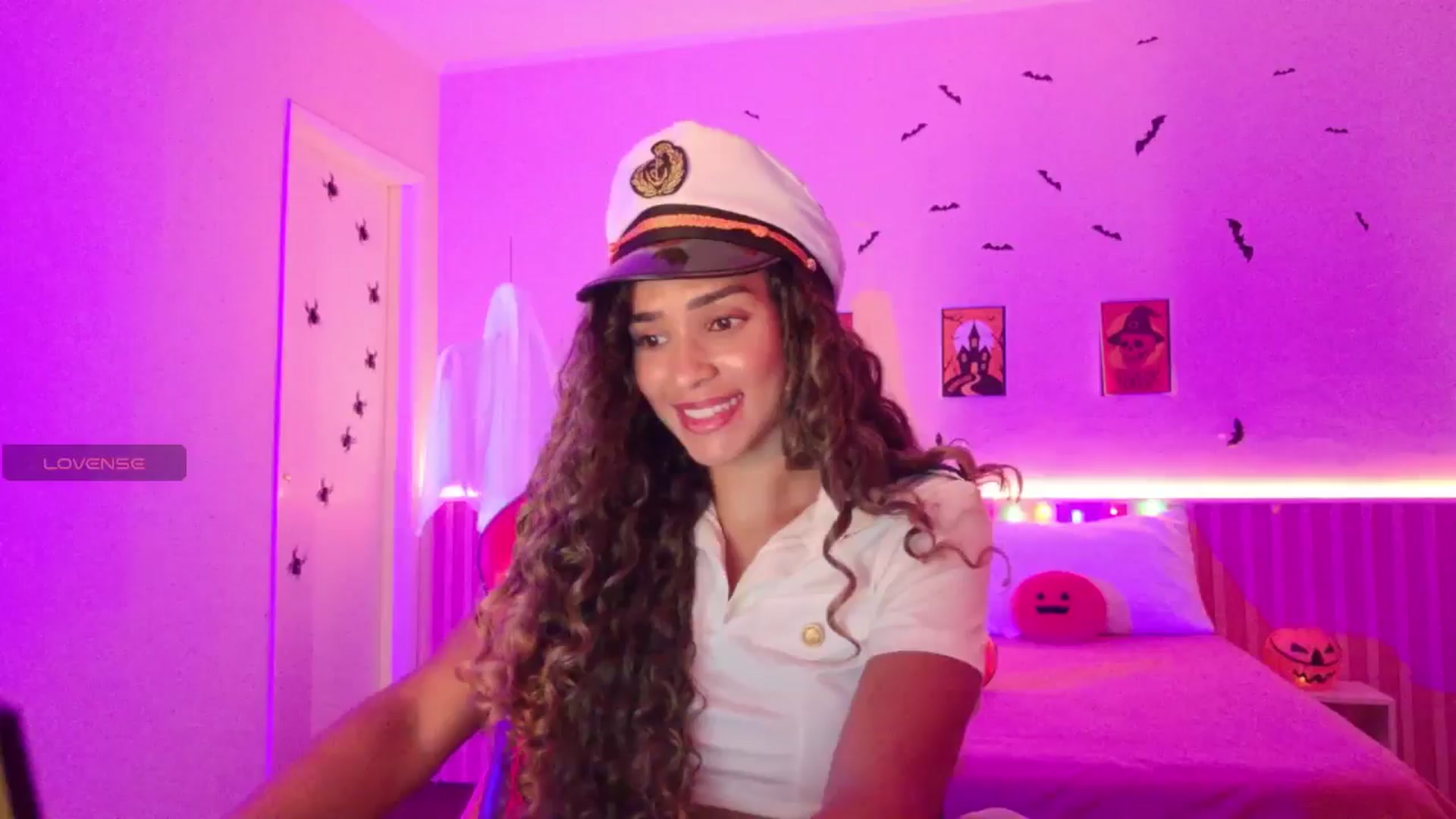 Gallery image thumbnail from Helen9g38's myfreecams stream on, 11/01/2025, 08:57 image 11 of 20