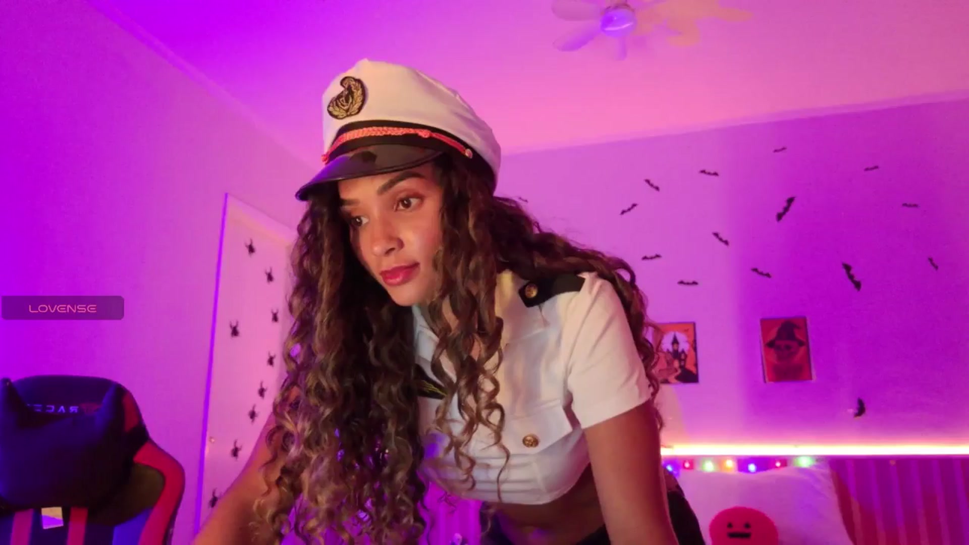 Gallery image thumbnail from Helen9g38's myfreecams stream on, 11/01/2025, 10:17 image 3 of 20