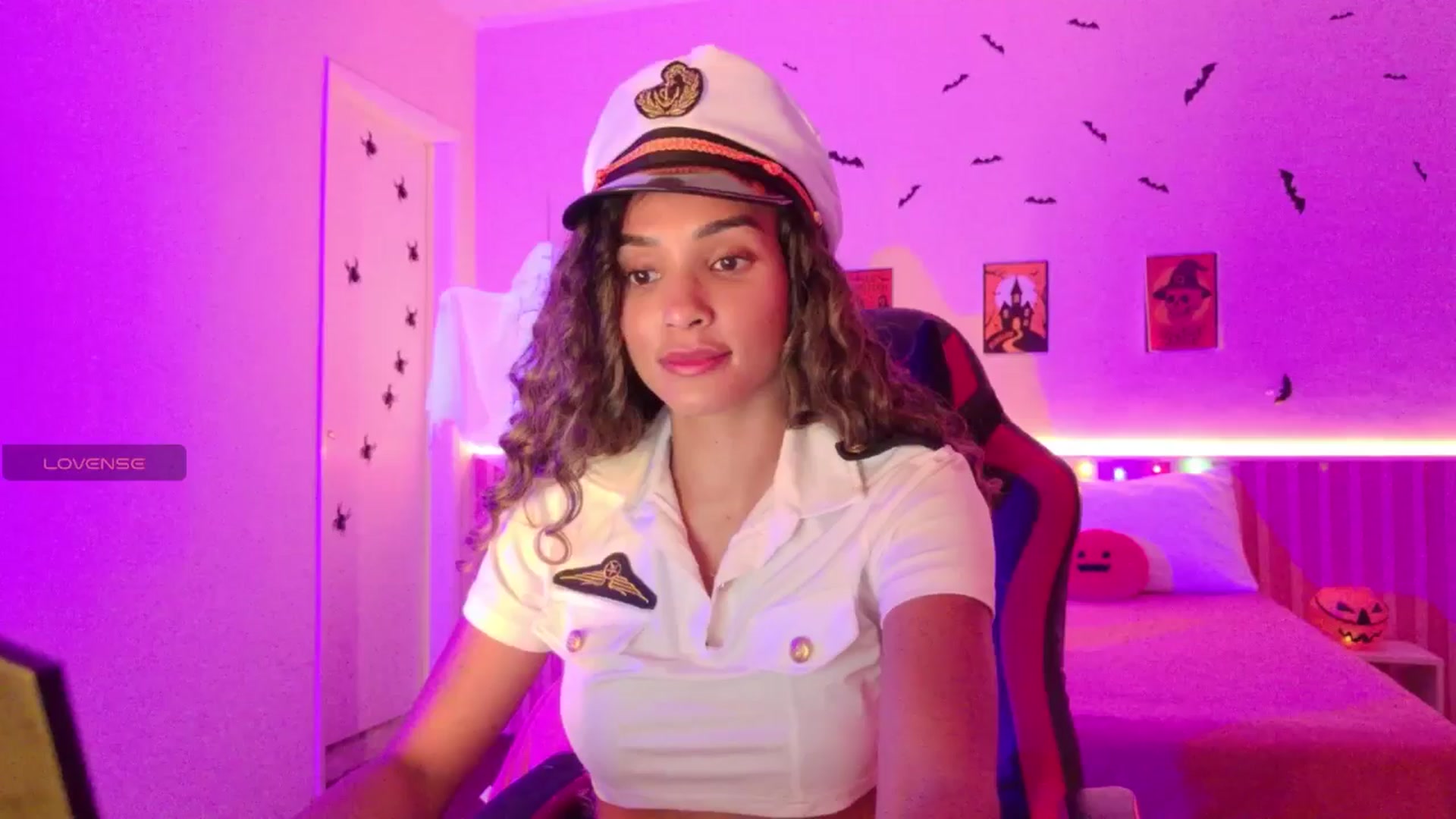 Gallery image thumbnail from Helen9g38's myfreecams stream on, 11/01/2025, 10:17 image 8 of 20
