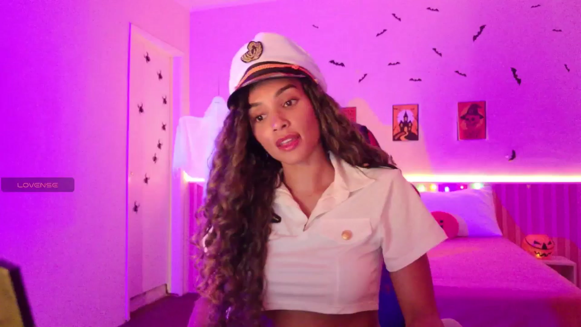 Gallery image thumbnail from Helen9g38's myfreecams stream on, 11/01/2025, 10:17 image 10 of 20