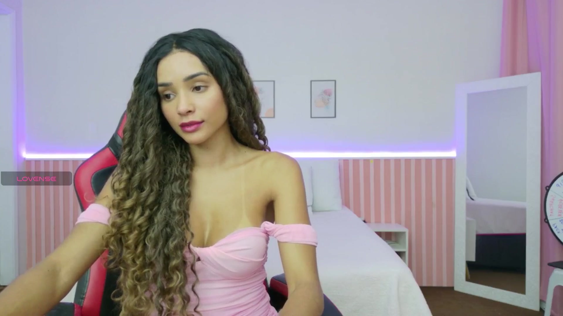 Gallery image thumbnail from Helen9g38's myfreecams stream on, 11/06/2025, 11:01 image 9 of 20