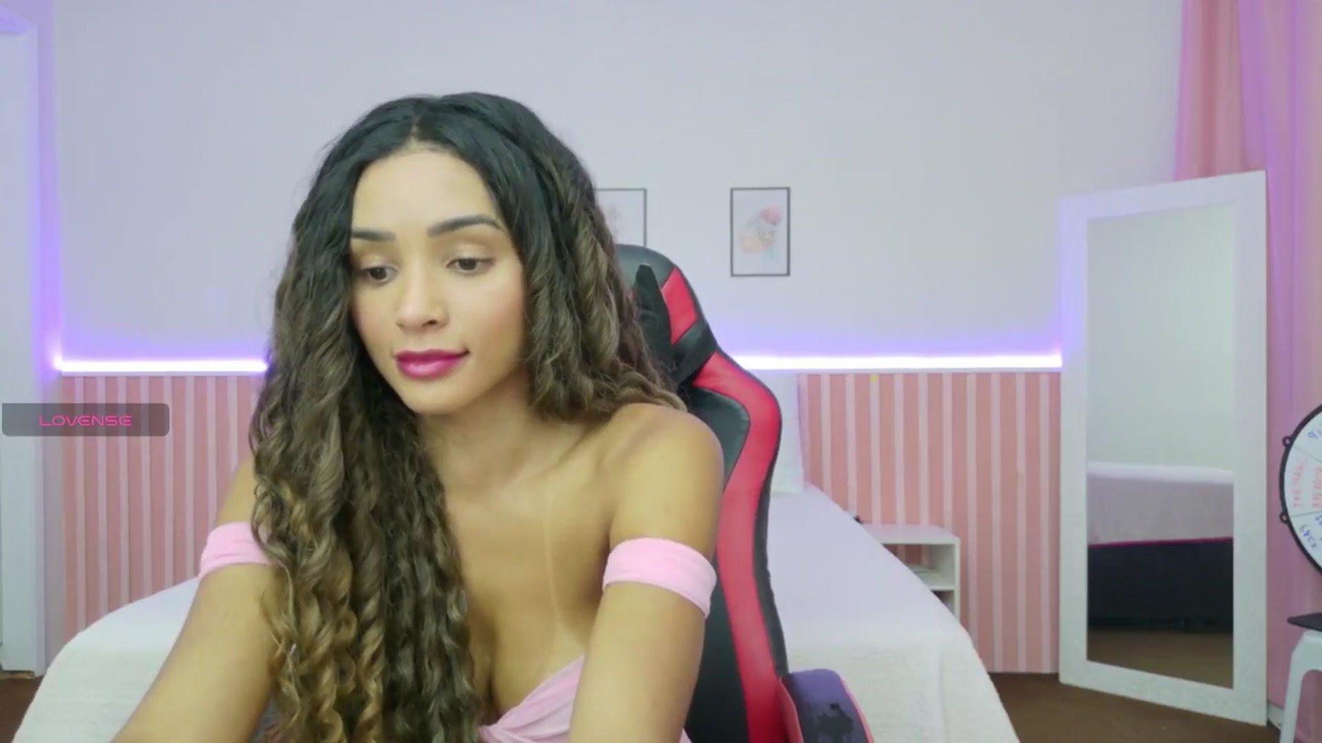 Gallery image thumbnail from Helen9g38's myfreecams stream on, 11/06/2025, 11:01 image 6 of 20