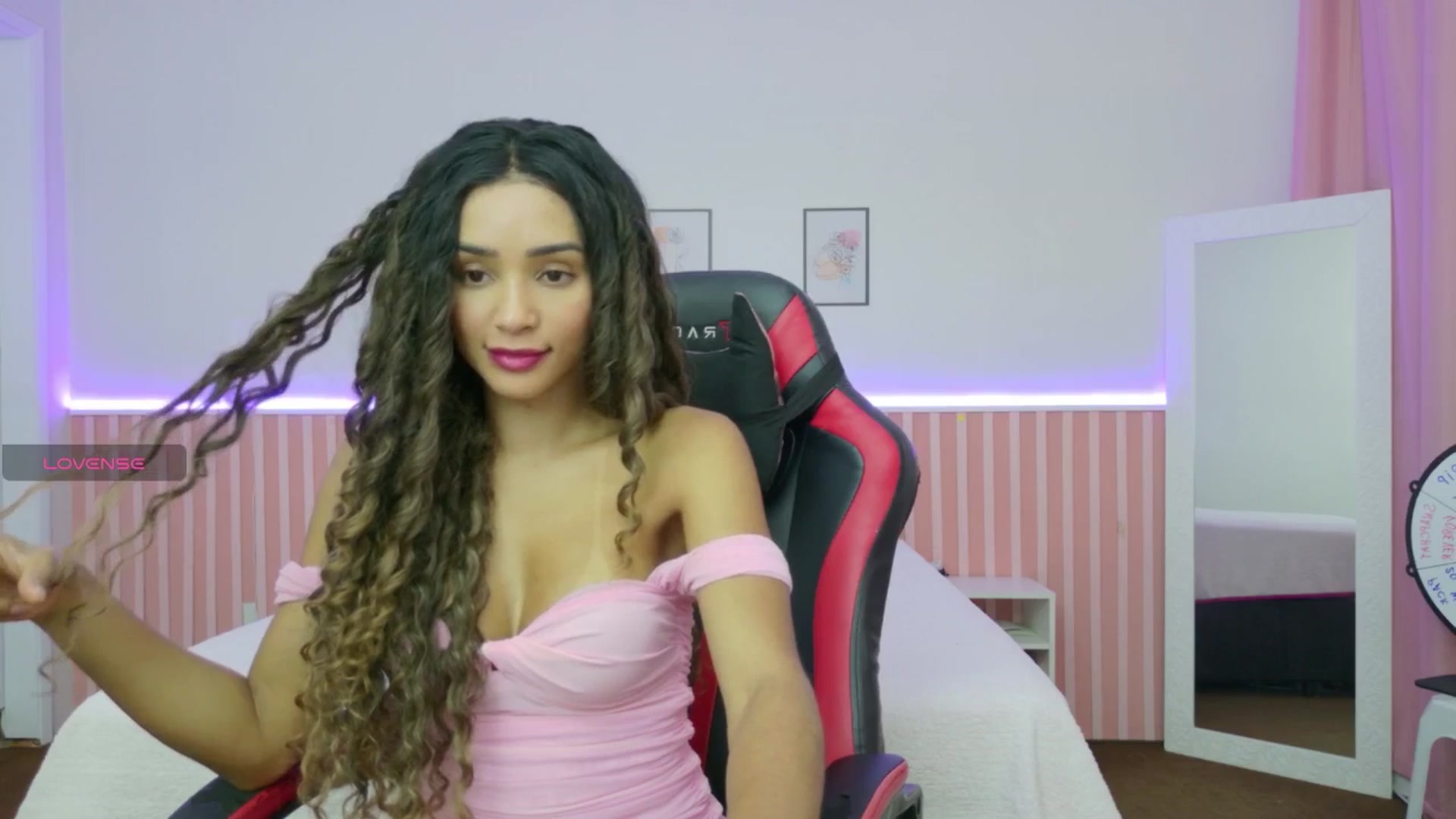 Gallery image thumbnail from Helen9g38's myfreecams stream on, 11/06/2025, 11:01 image 3 of 20