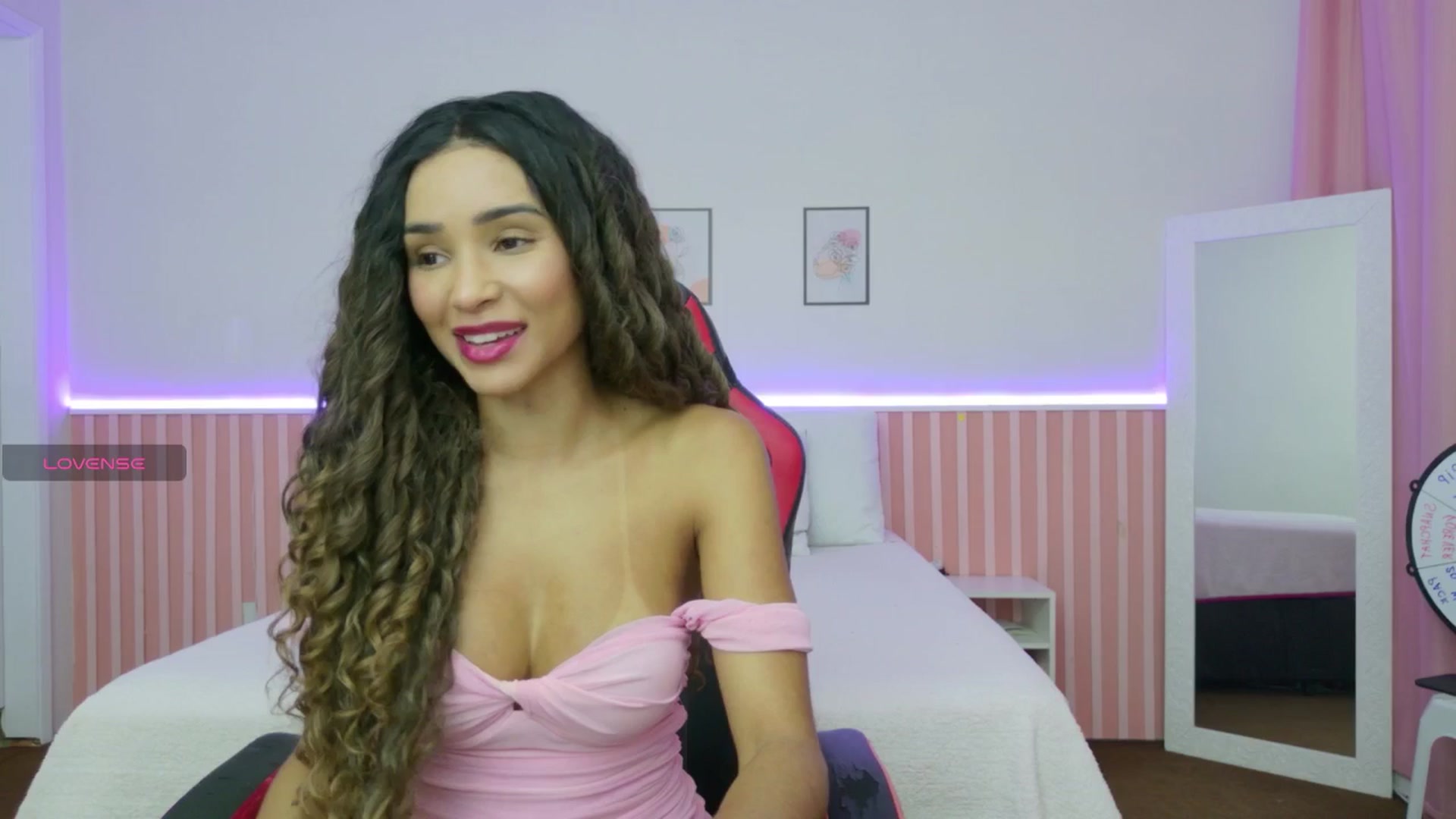 Gallery image thumbnail from Helen9g38's myfreecams stream on, 11/06/2025, 11:01 image 1 of 20