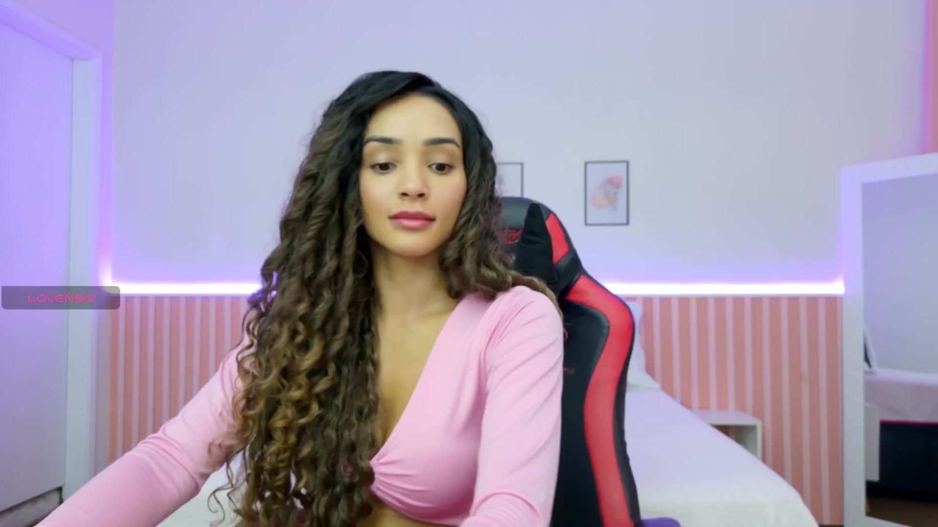 Gallery image thumbnail from Helen9g38's myfreecams stream on, 11/07/2025, 10:28 image 7 of 20