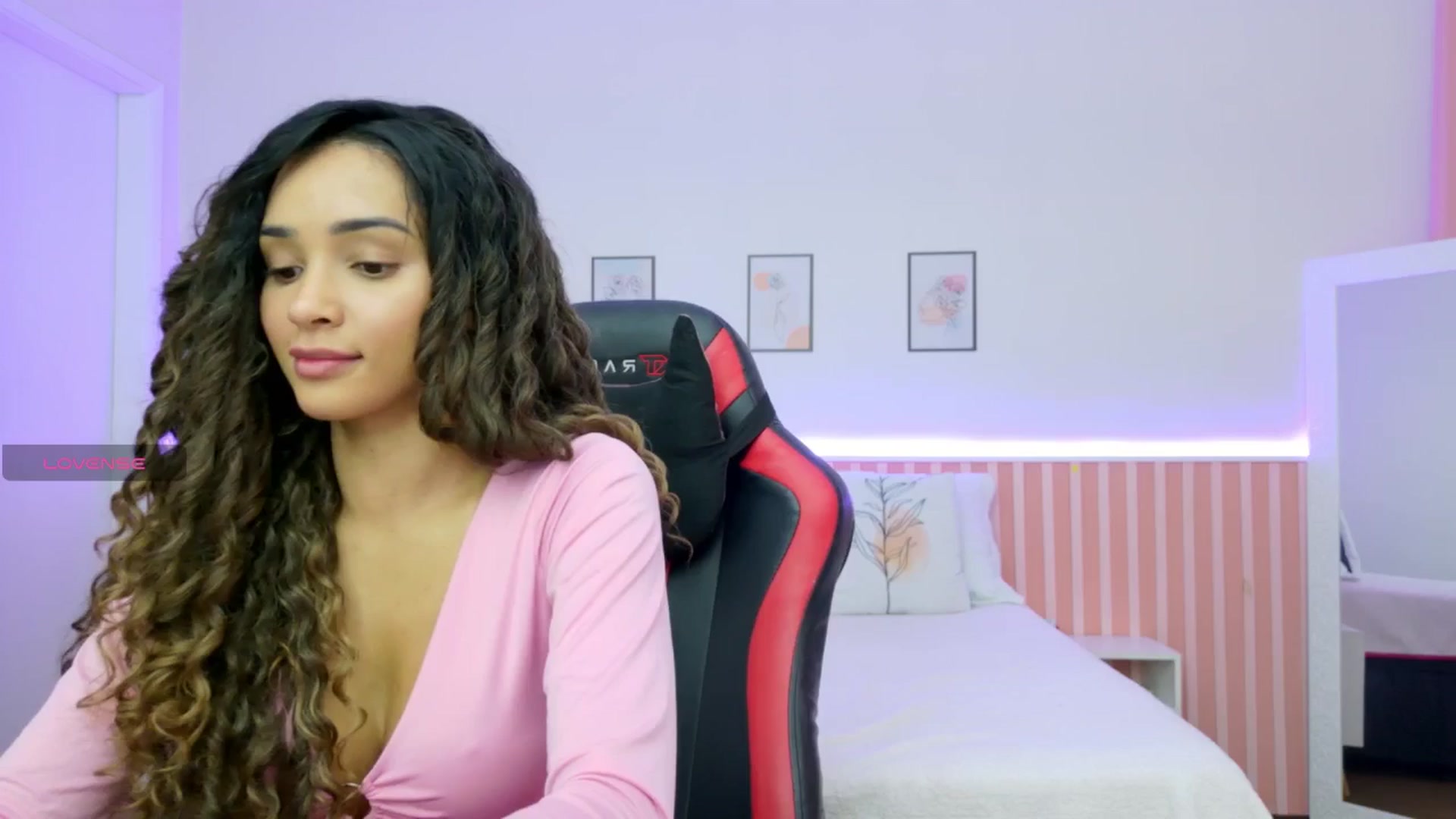 Gallery image thumbnail from Helen9g38's myfreecams stream on, 11/07/2025, 11:19 image 6 of 20