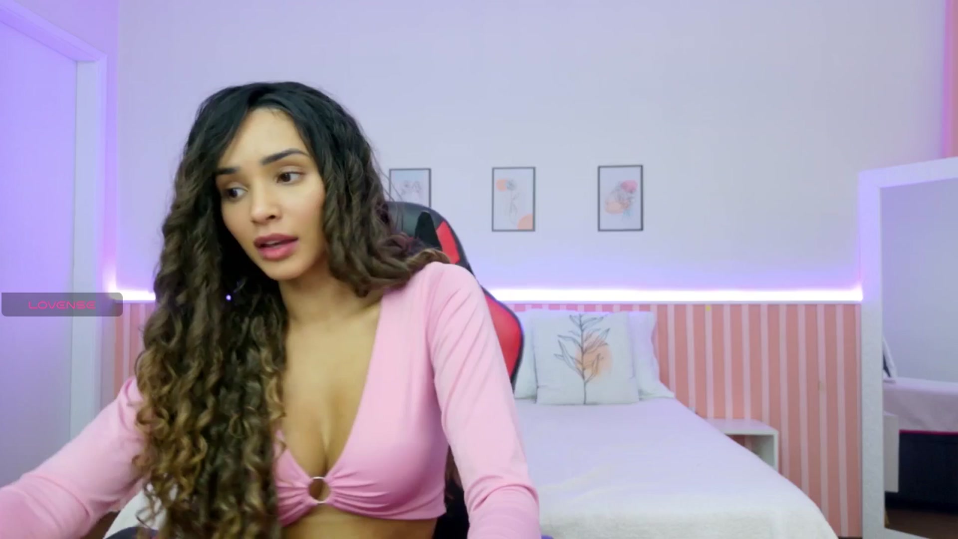 Gallery image thumbnail from Helen9g38's myfreecams stream on, 11/07/2025, 11:19 image 19 of 20