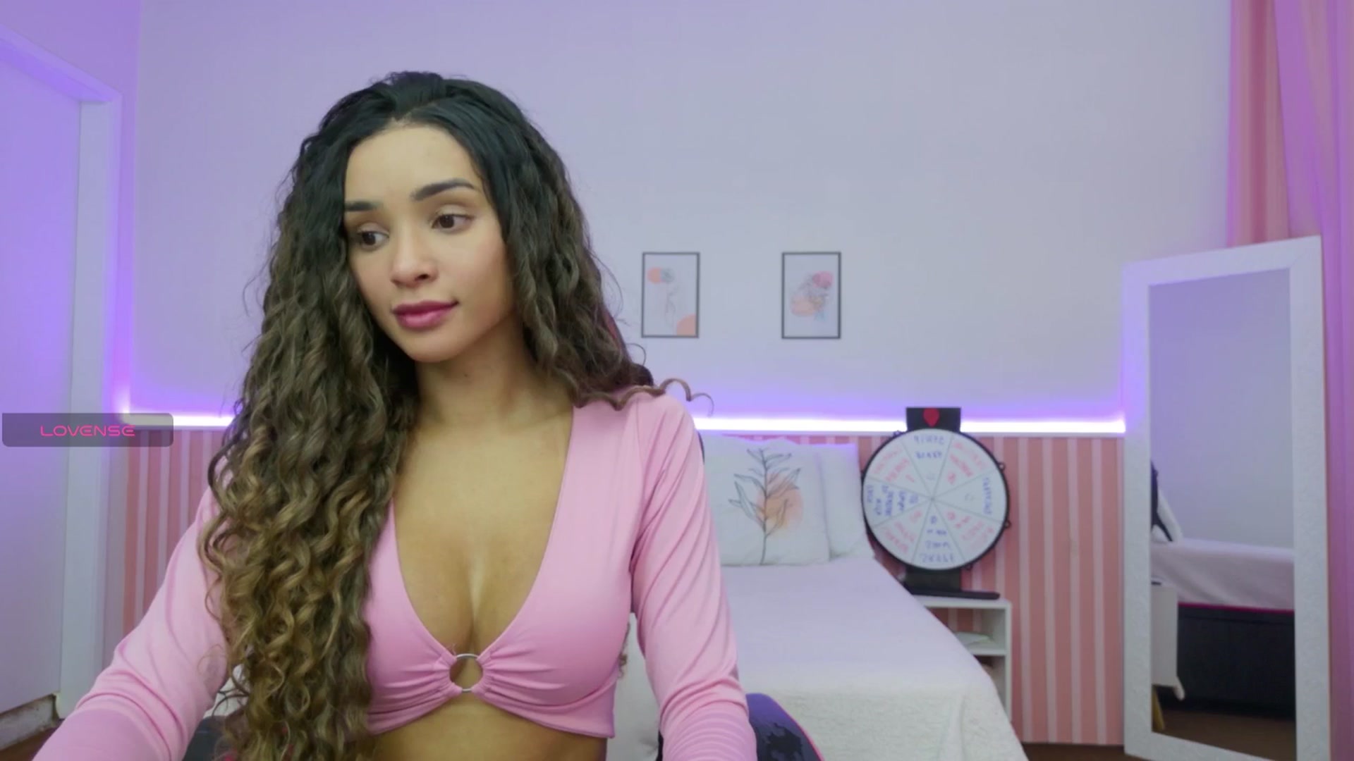 Gallery image thumbnail from Helen9g38's myfreecams stream on, 11/11/2025, 10:39 image 10 of 20