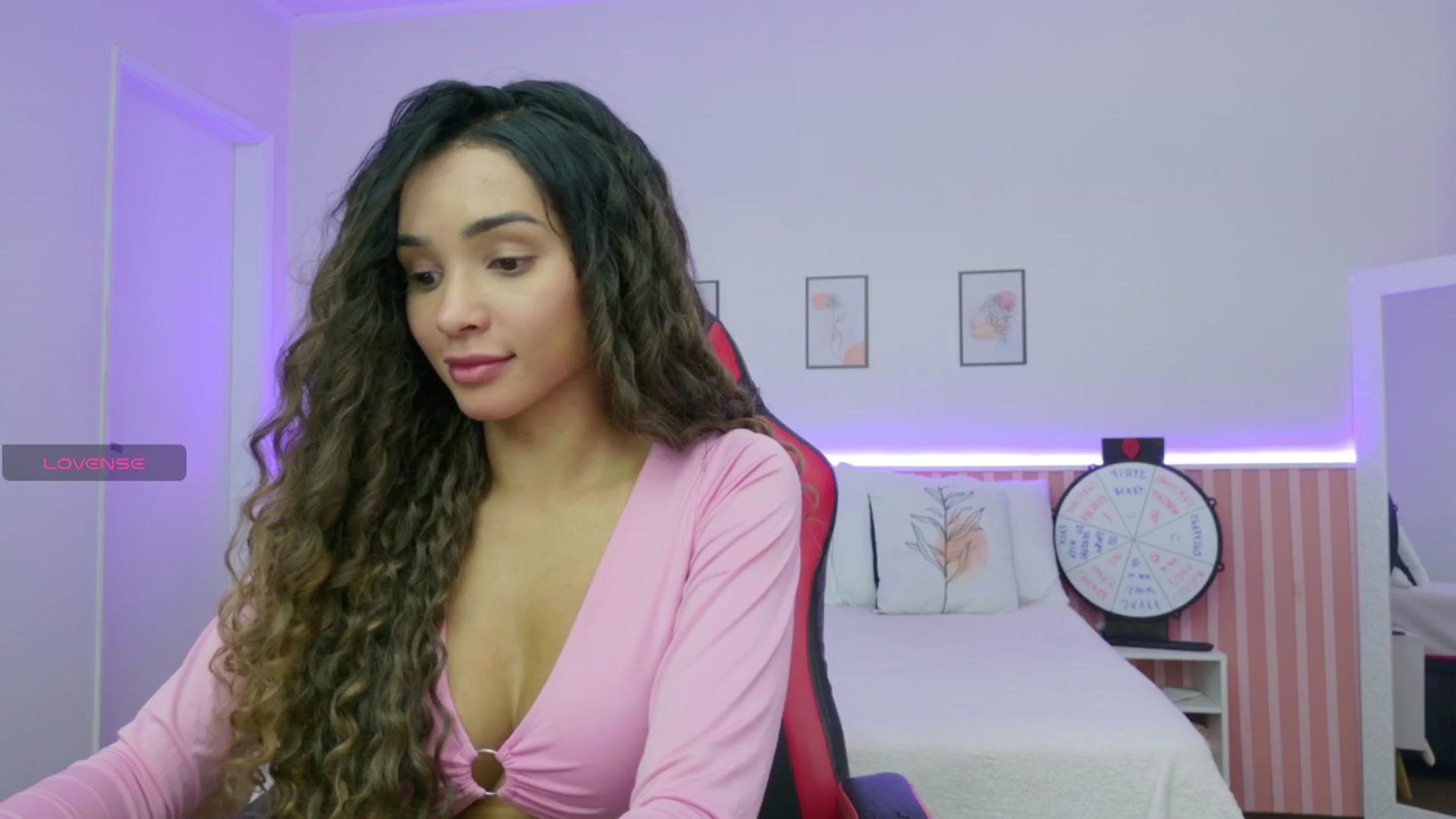 Gallery image thumbnail from Helen9g38's myfreecams stream on, 11/11/2025, 12:02 image 5 of 20