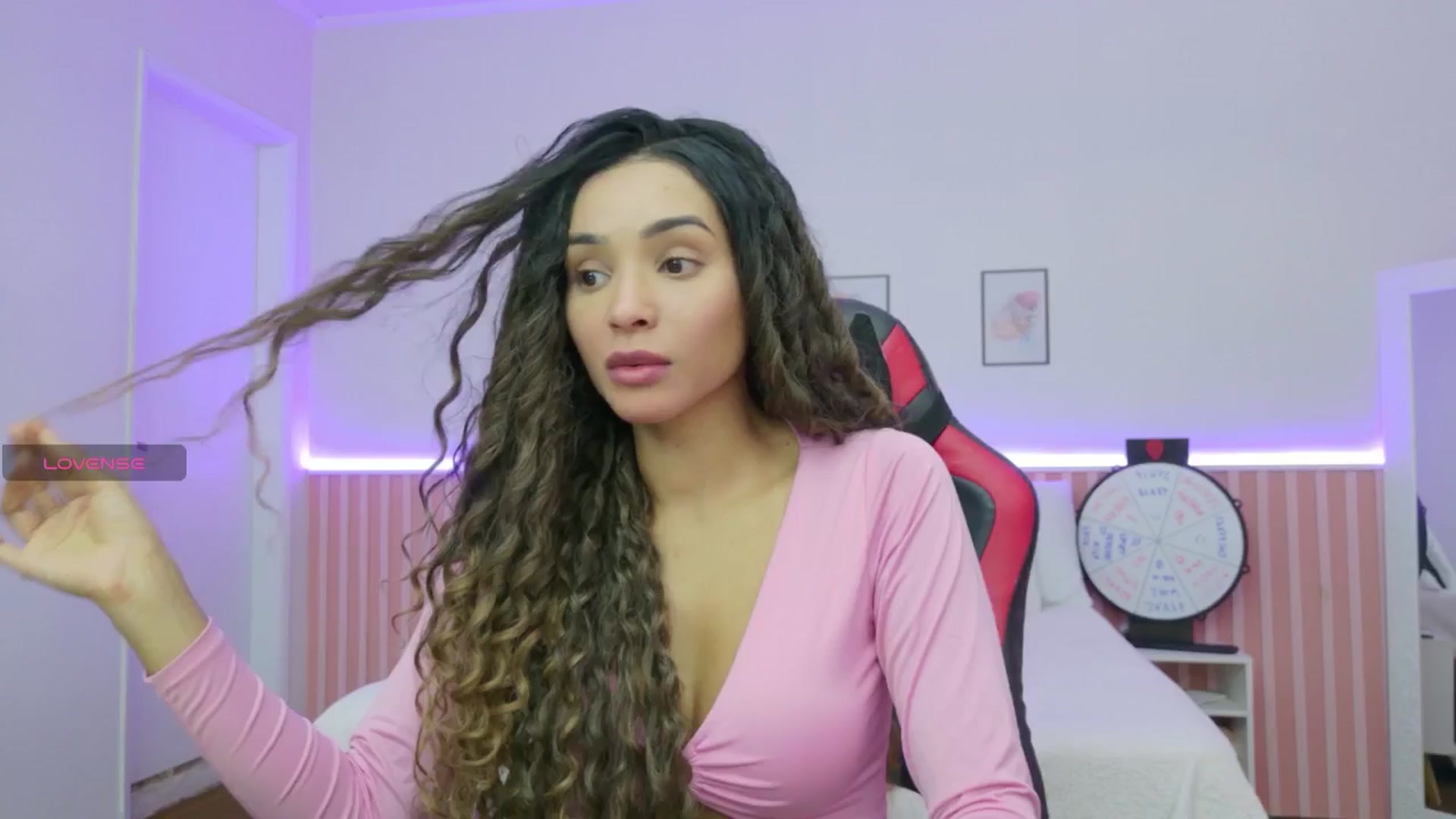 Gallery image thumbnail from Helen9g38's myfreecams stream on, 11/11/2025, 12:02 image 9 of 20