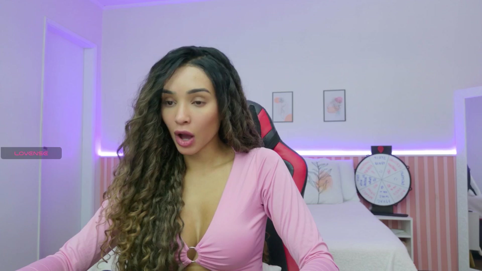 Gallery image thumbnail from Helen9g38's myfreecams stream on, 11/11/2025, 12:02 image 12 of 20