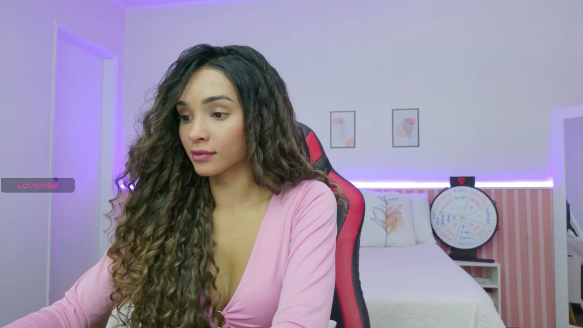 Gallery image thumbnail from Helen9g38's myfreecams stream on, 11/11/2025, 12:02 image 16 of 20