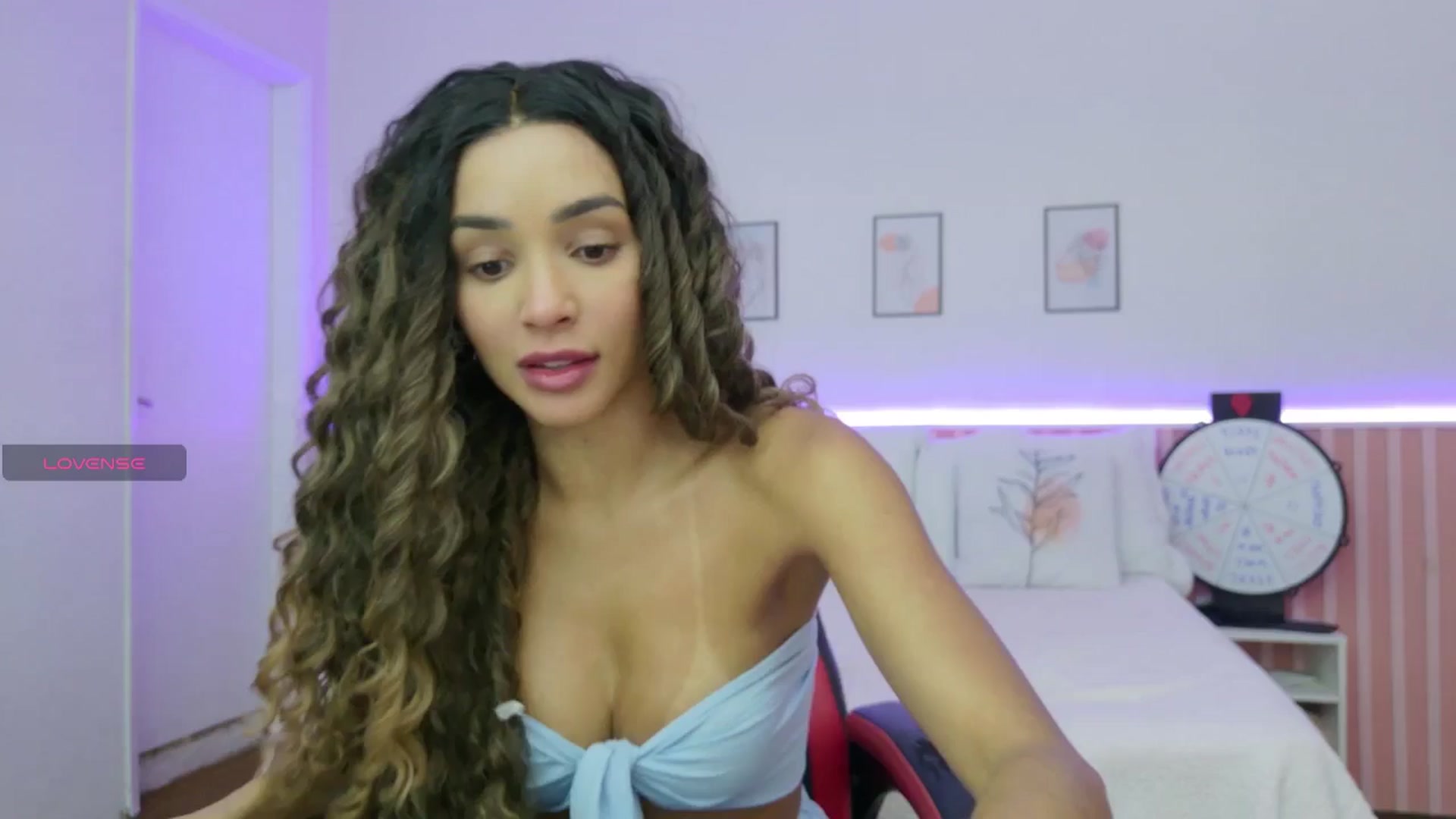 Gallery image thumbnail from Helen9g38's myfreecams stream on, 11/12/2025, 11:21 image 5 of 20