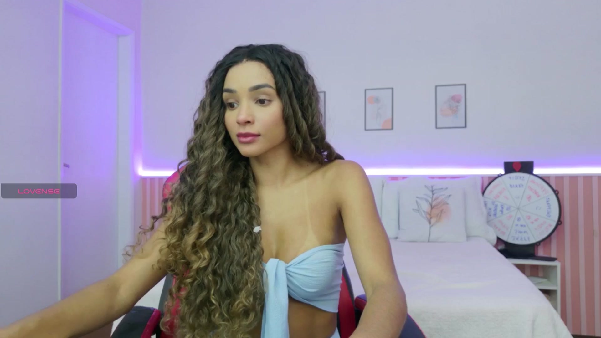 Gallery image thumbnail from Helen9g38's myfreecams stream on, 11/12/2025, 11:21 image 7 of 20