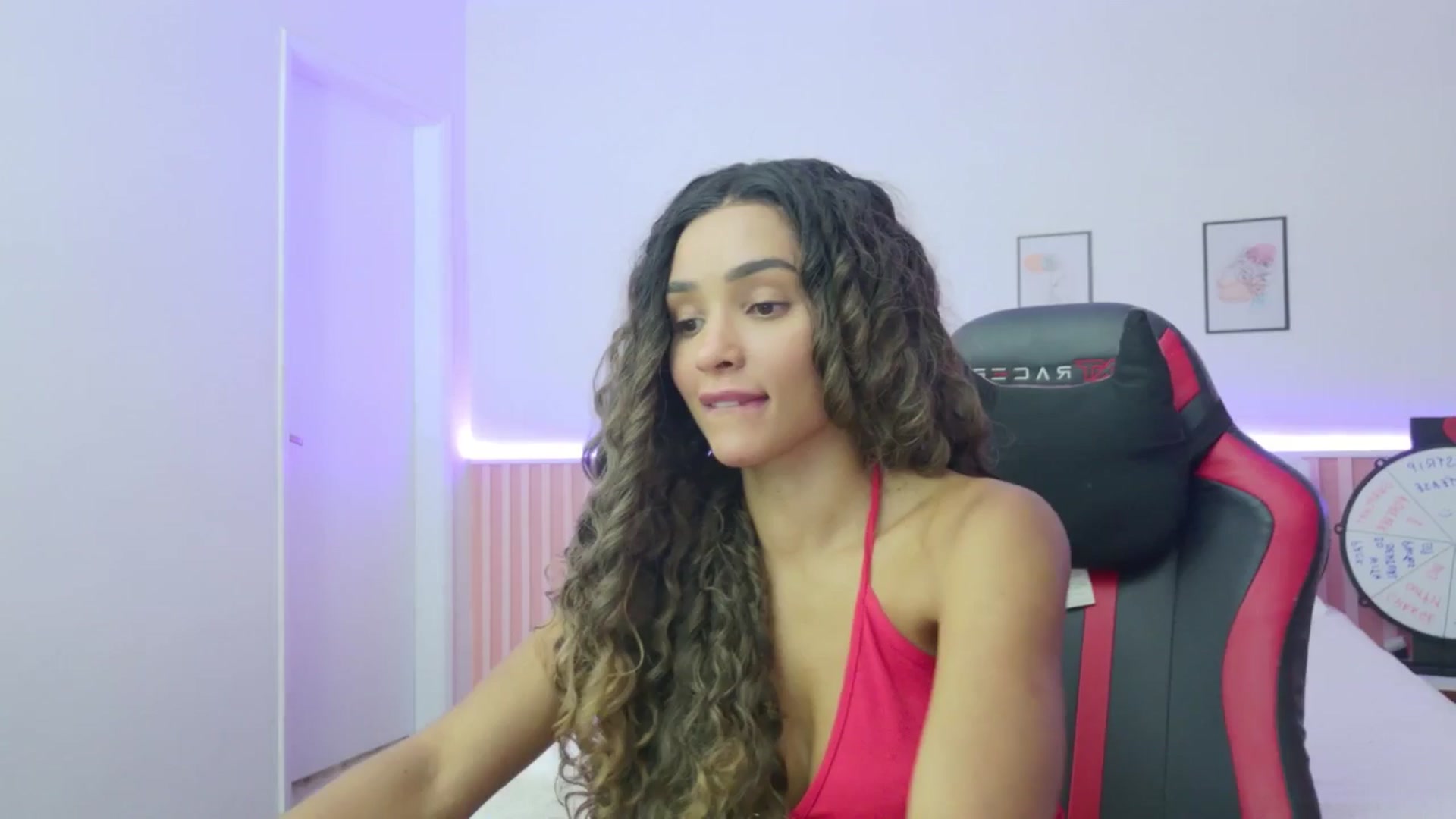 Gallery image thumbnail from Helen9g38's myfreecams stream on, 11/13/2025, 11:15 image 16 of 20