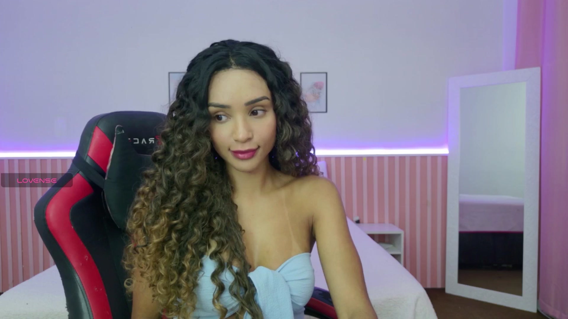 Gallery image thumbnail from Helen9g38's myfreecams stream on, 11/18/2025, 11:02 image 6 of 20