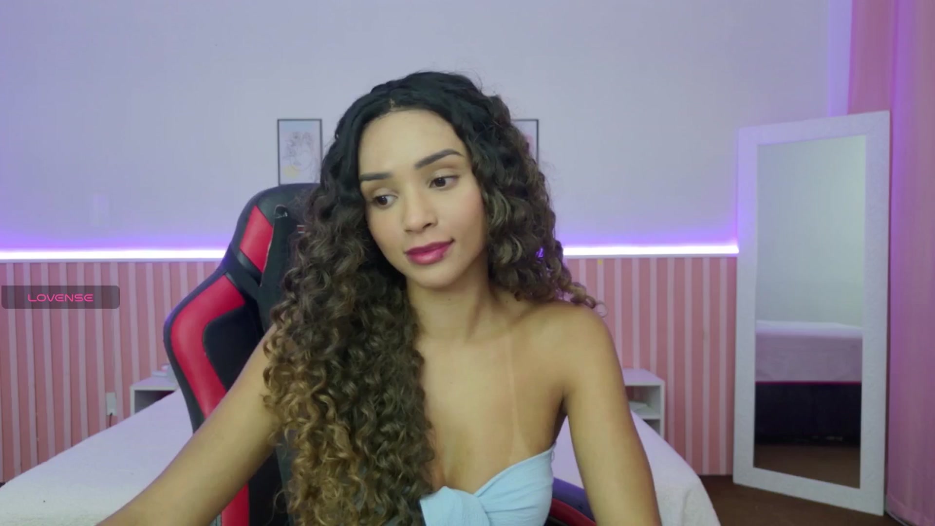 Gallery image thumbnail from Helen9g38's myfreecams stream on, 11/18/2025, 11:02 image 8 of 20