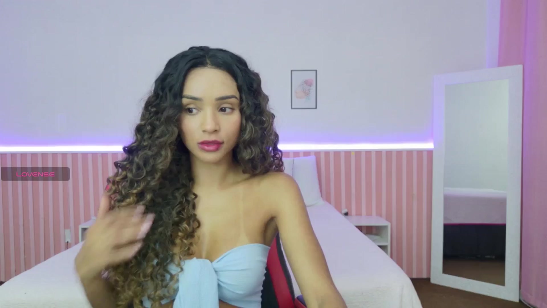 Gallery image thumbnail from Helen9g38's myfreecams stream on, 11/18/2025, 11:02 image 2 of 20