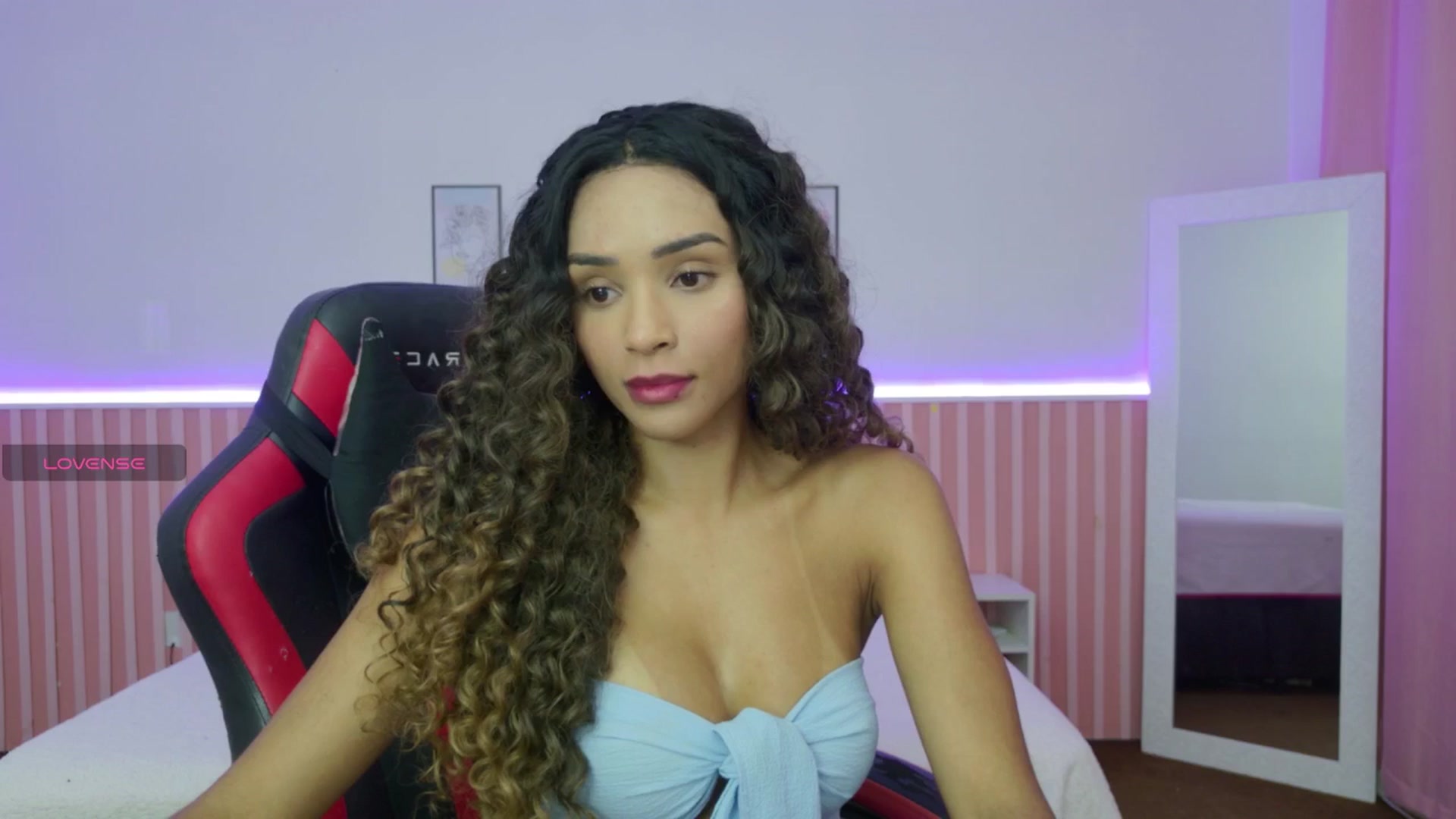 Gallery image thumbnail from Helen9g38's myfreecams stream on, 11/18/2025, 11:02 image 7 of 20