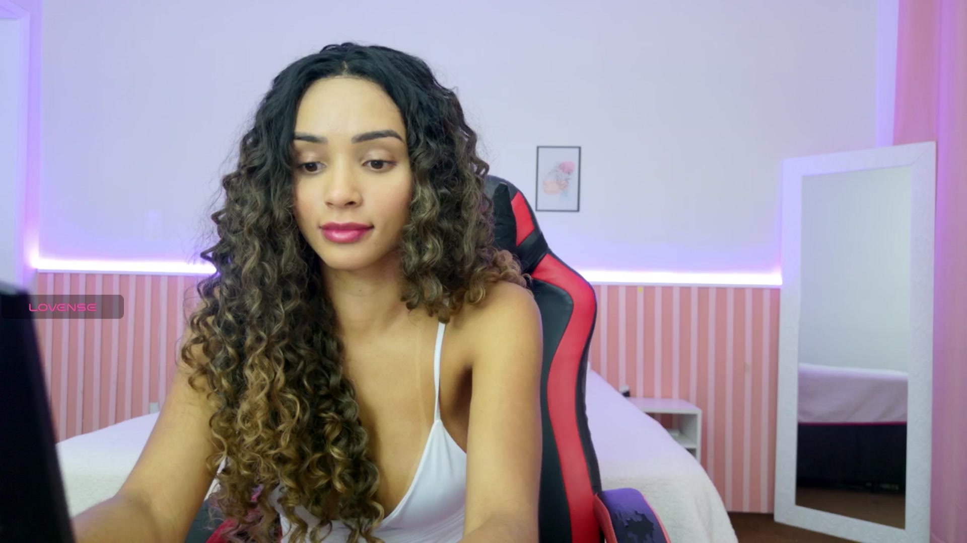 Gallery image thumbnail from Helen9g38's myfreecams stream on, 11/20/2025, 11:16 image 15 of 20
