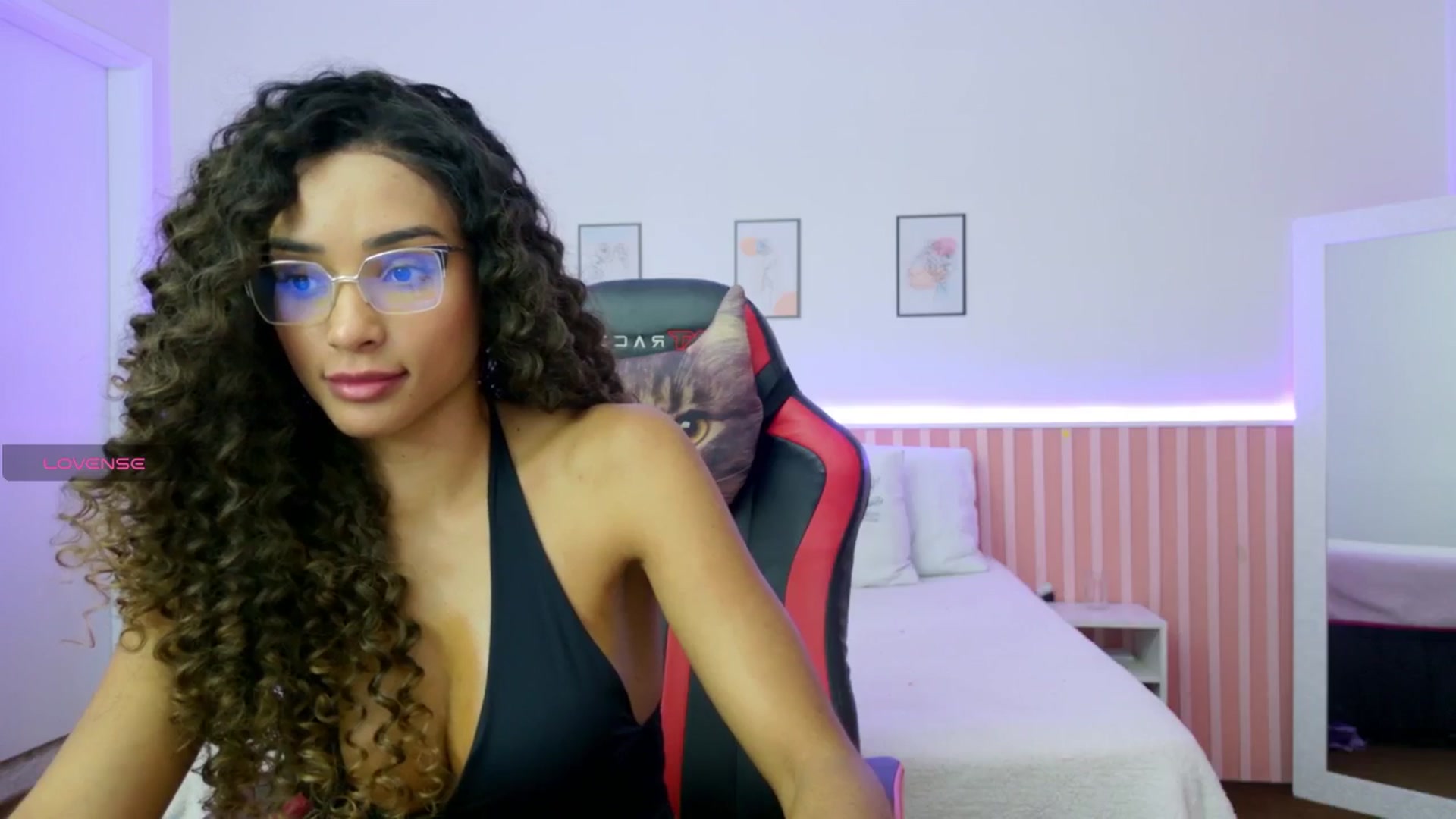 Gallery image thumbnail from Helen9g38's myfreecams stream on, 11/24/2025, 11:06 image 2 of 20