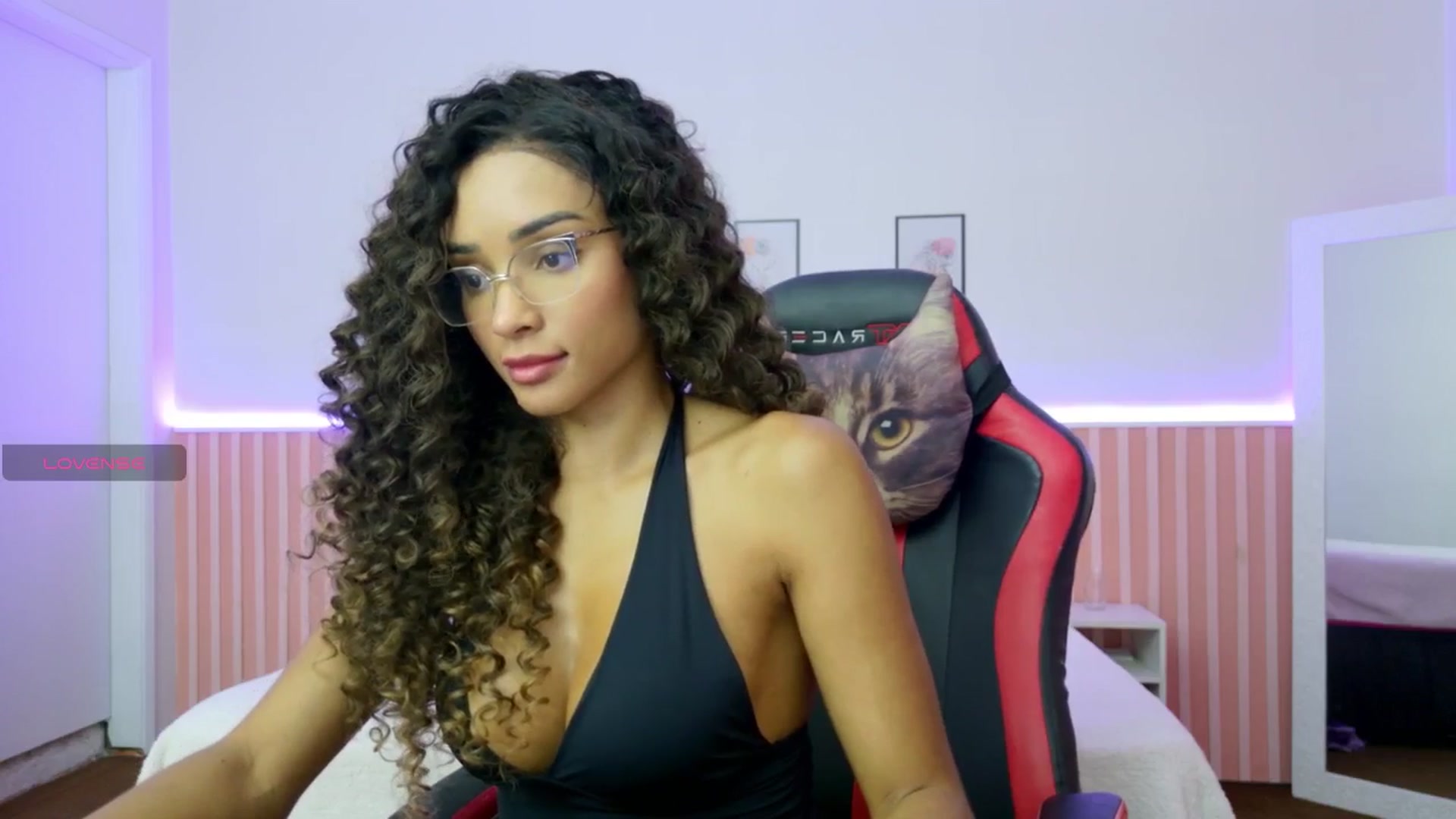 Gallery image thumbnail from Helen9g38's myfreecams stream on, 11/24/2025, 11:06 image 9 of 20