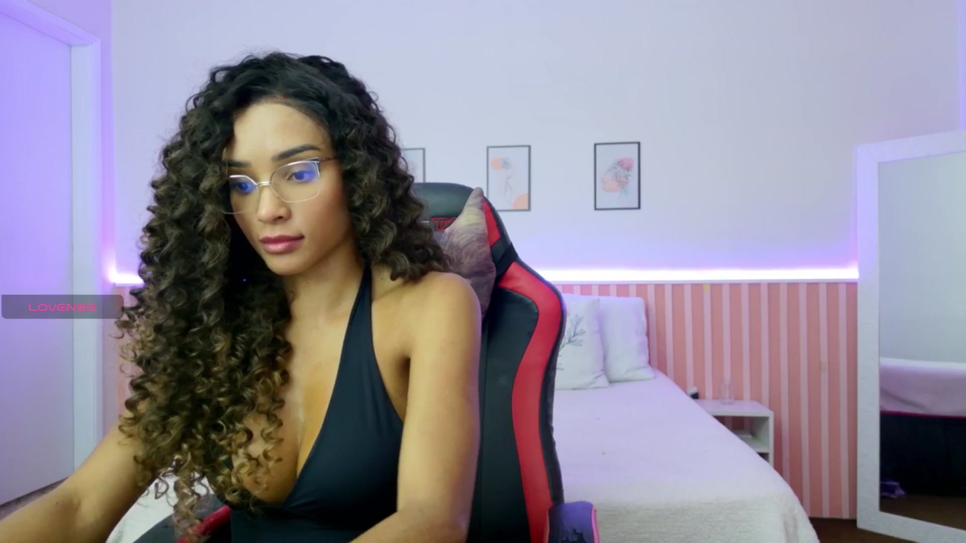 Gallery image thumbnail from Helen9g38's myfreecams stream on, 11/24/2025, 11:06 image 7 of 20