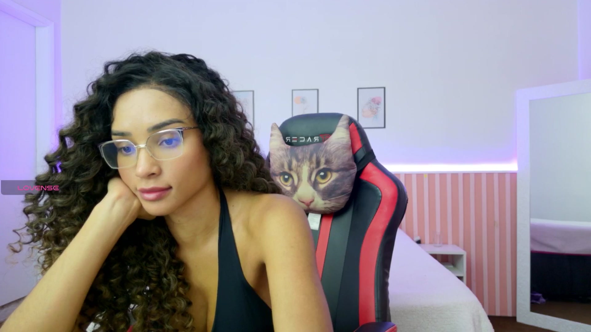 Gallery image thumbnail from Helen9g38's myfreecams stream on, 11/24/2025, 11:06 image 16 of 20