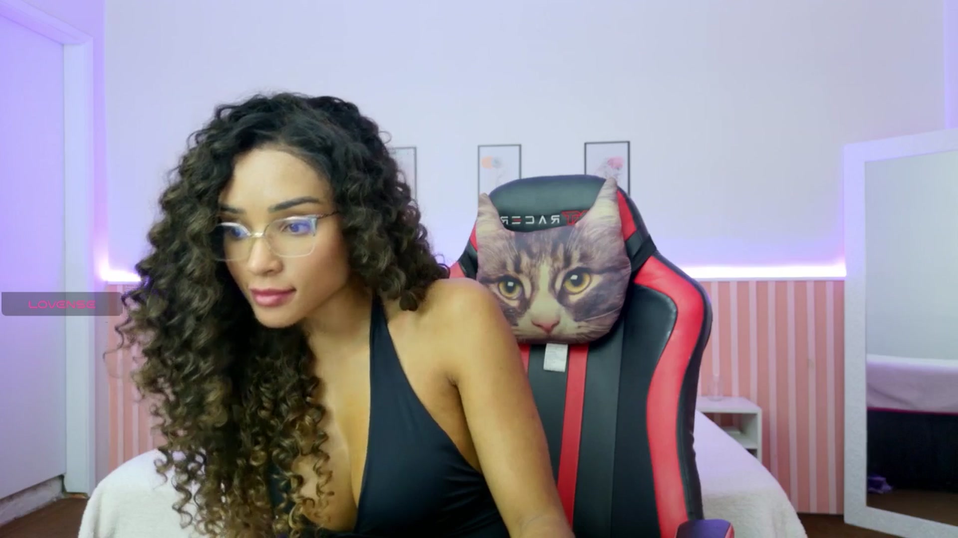 Gallery image thumbnail from Helen9g38's myfreecams stream on, 11/24/2025, 11:06 image 12 of 20