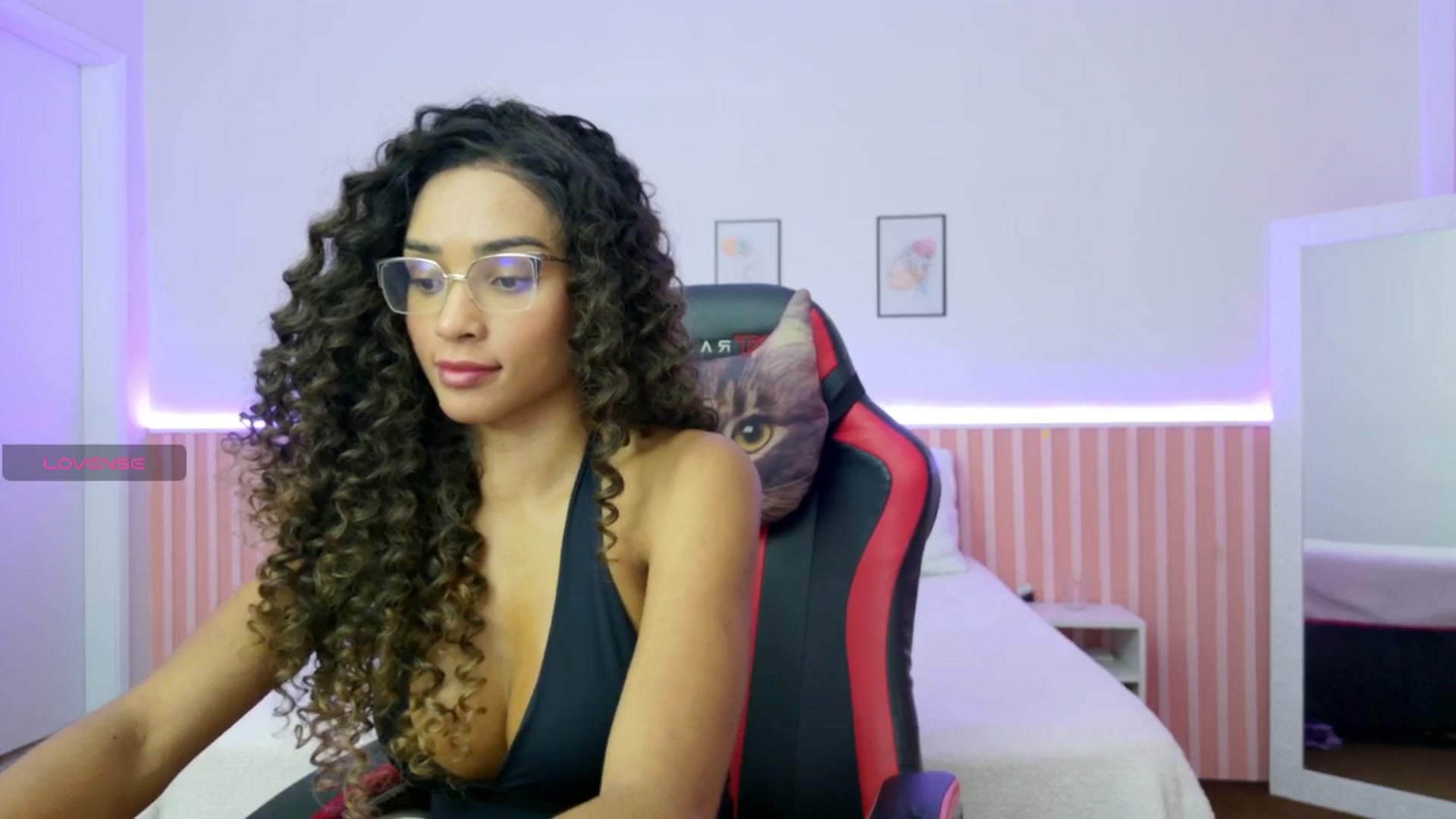 Gallery image thumbnail from Helen9g38's myfreecams stream on, 11/24/2025, 11:06 image 14 of 20