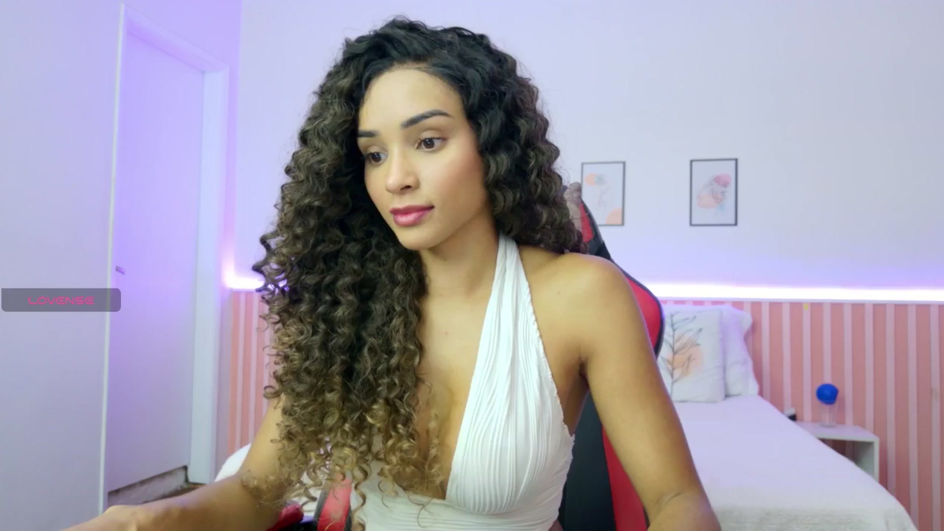 Gallery image thumbnail from Helen9g38's myfreecams stream on, 11/25/2025, 11:46 image 7 of 20
