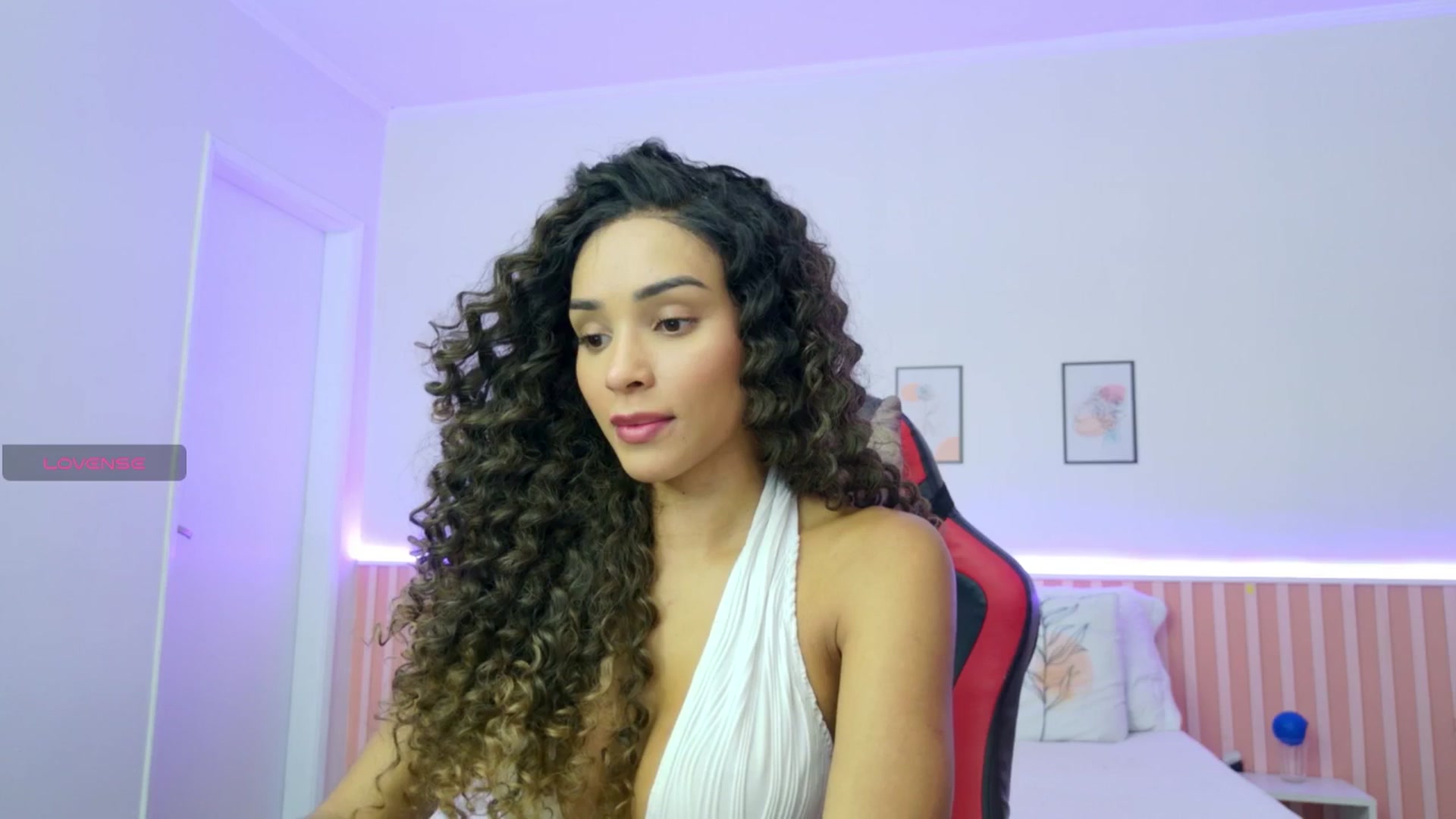 Gallery image thumbnail from Helen9g38's myfreecams stream on, 11/25/2025, 11:46 image 6 of 20