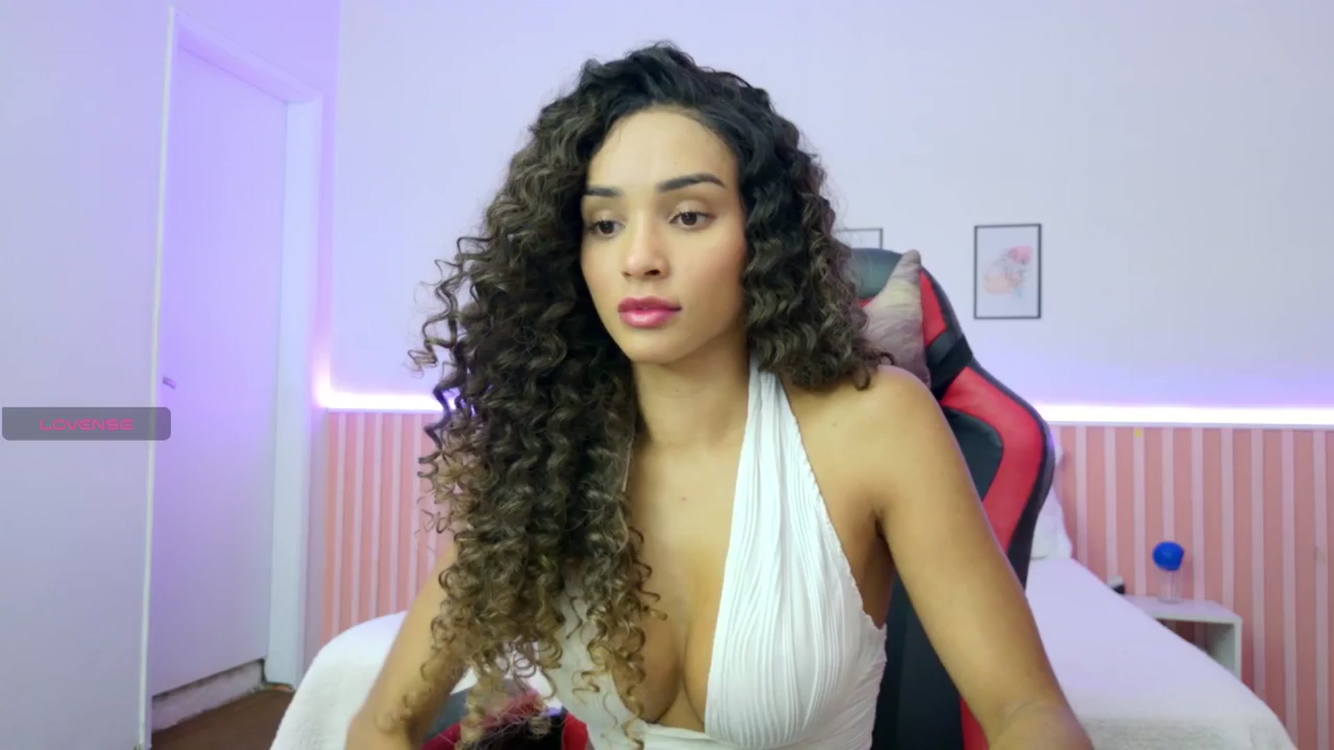 Gallery image thumbnail from Helen9g38's myfreecams stream on, 11/25/2025, 11:46 image 10 of 20