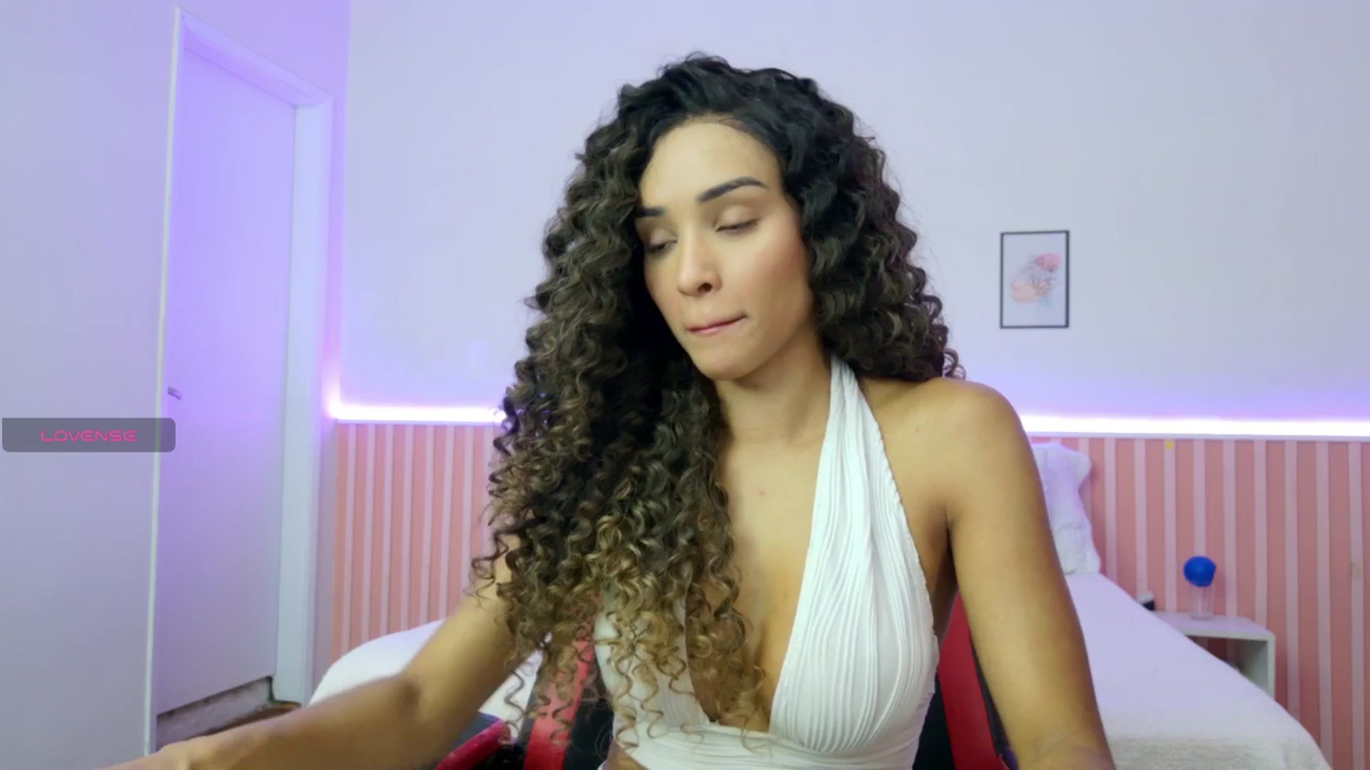 Gallery image thumbnail from Helen9g38's myfreecams stream on, 11/25/2025, 11:46 image 14 of 20
