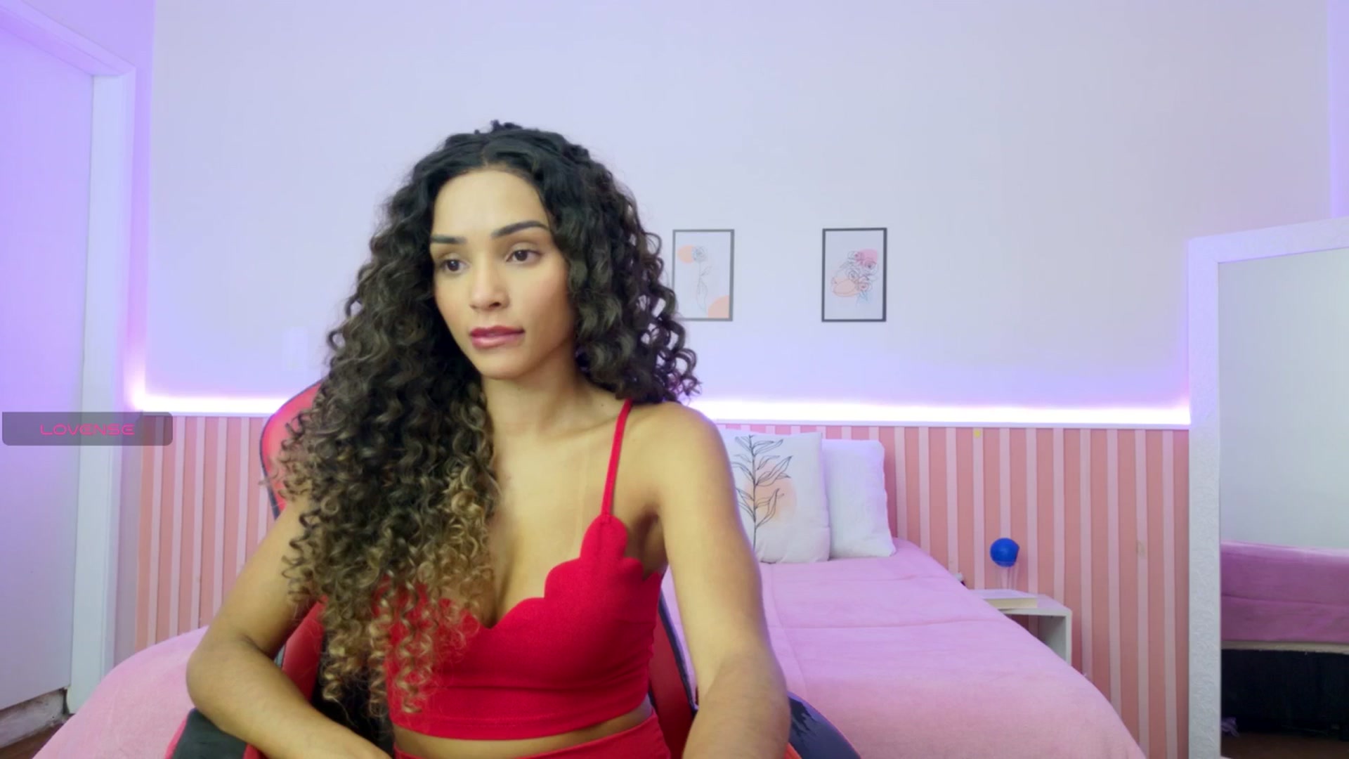 Gallery image thumbnail from Helen9g38's myfreecams stream on, 11/26/2025, 11:08 image 16 of 20