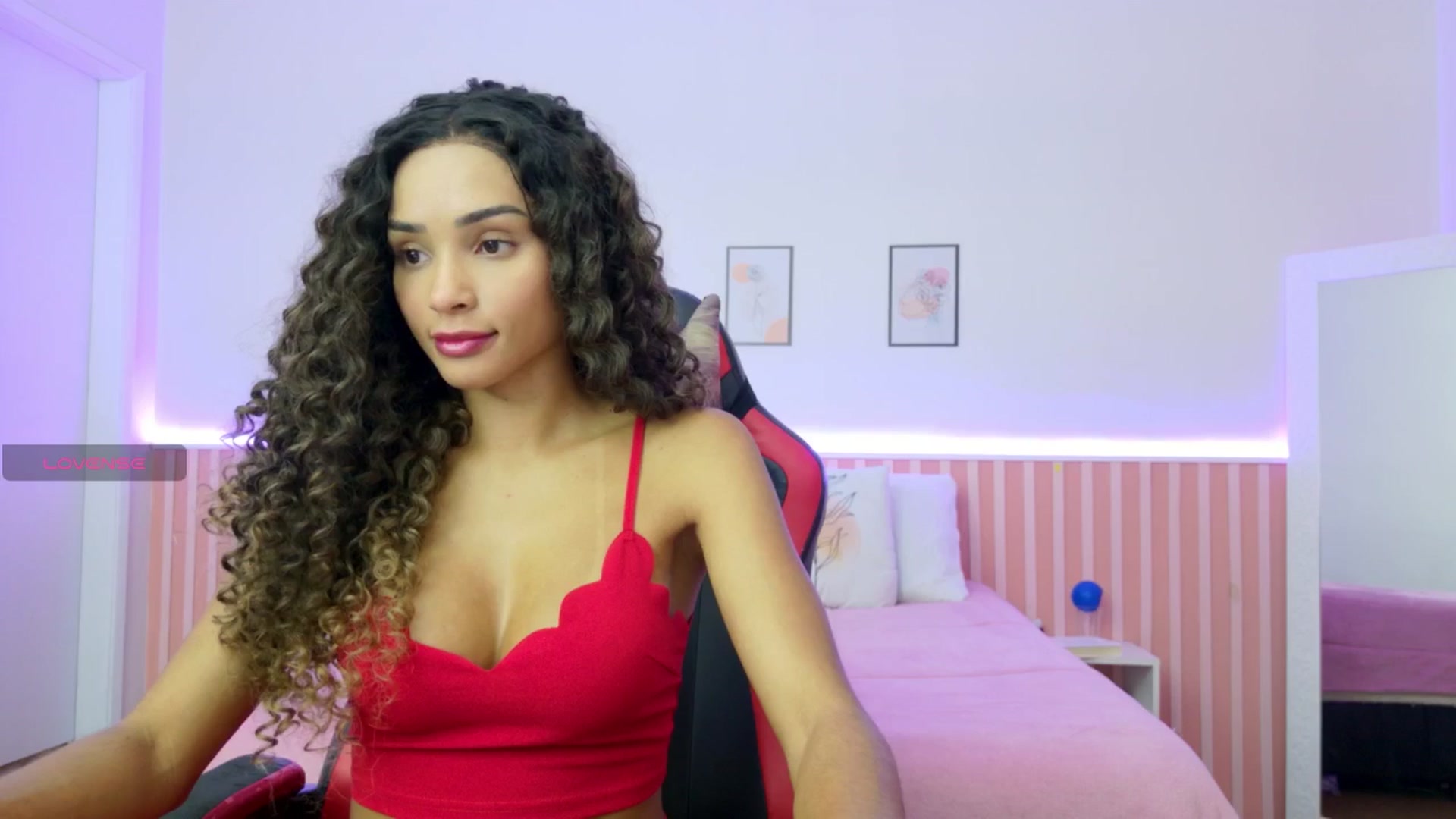 Gallery image thumbnail from Helen9g38's myfreecams stream on, 11/26/2025, 11:08 image 4 of 20