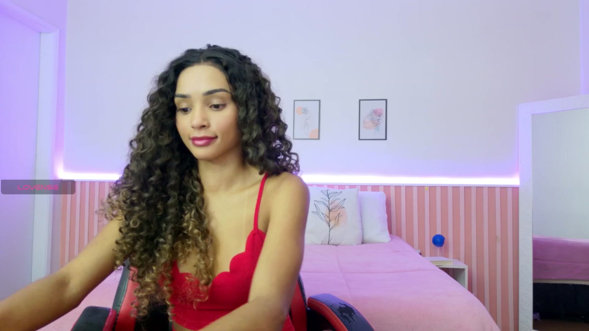 Gallery image thumbnail from Helen9g38's myfreecams stream on, 11/26/2025, 11:08 image 14 of 20