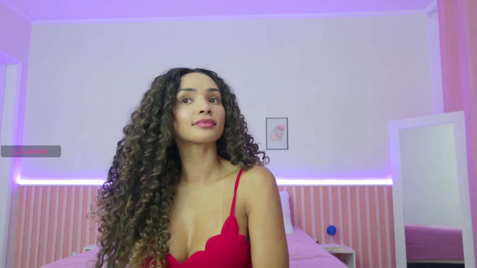 Gallery image thumbnail from Helen9g38's myfreecams stream on, 11/26/2025, 12:08 image 12 of 20