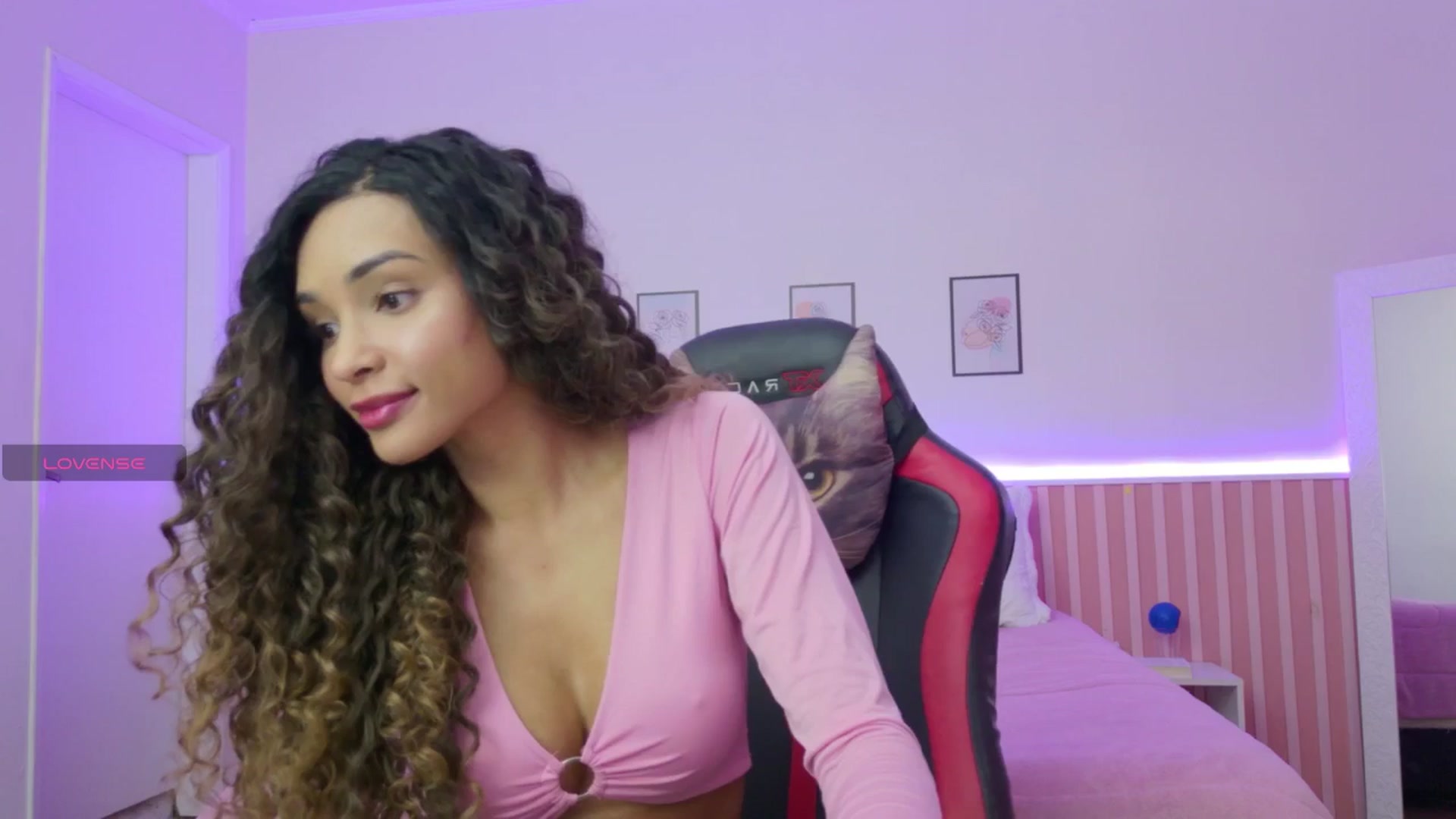 Gallery image thumbnail from Helen9g38's myfreecams stream on, 11/28/2025, 10:14 image 4 of 20