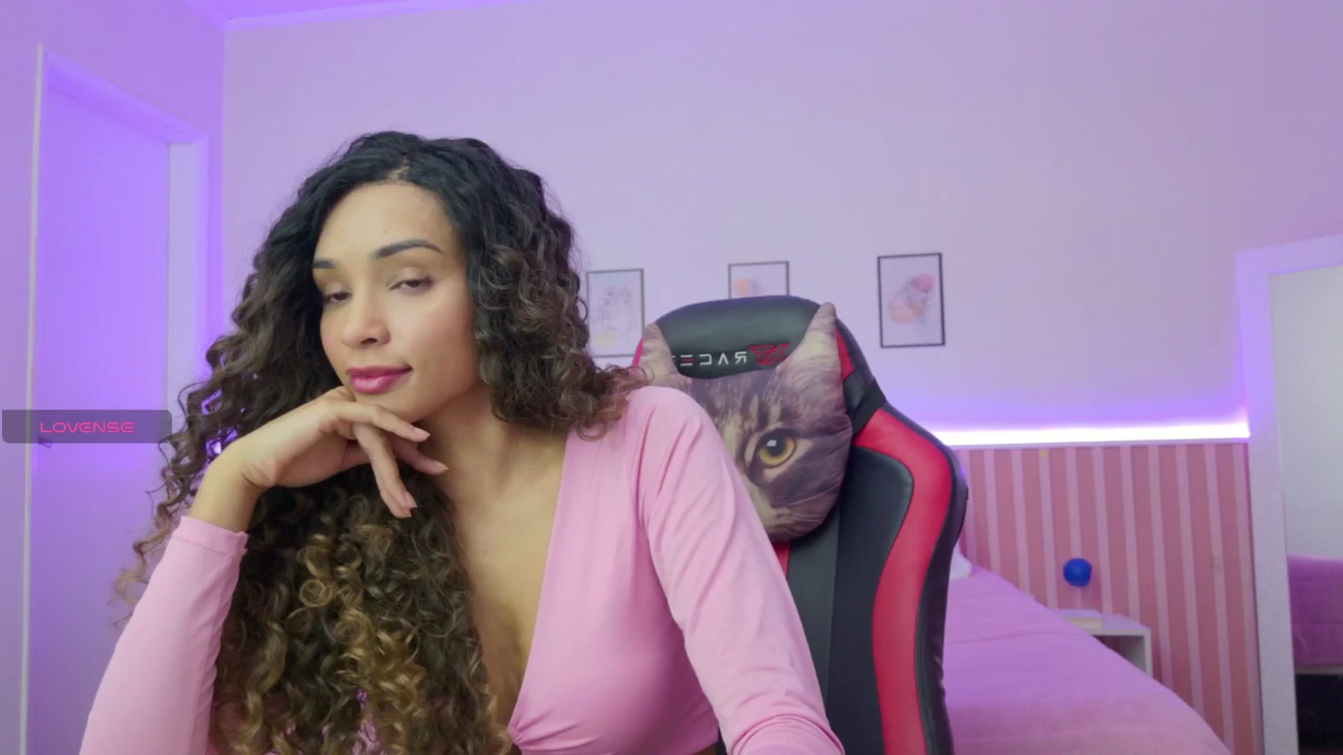 Gallery image thumbnail from Helen9g38's myfreecams stream on, 11/28/2025, 10:14 image 12 of 20