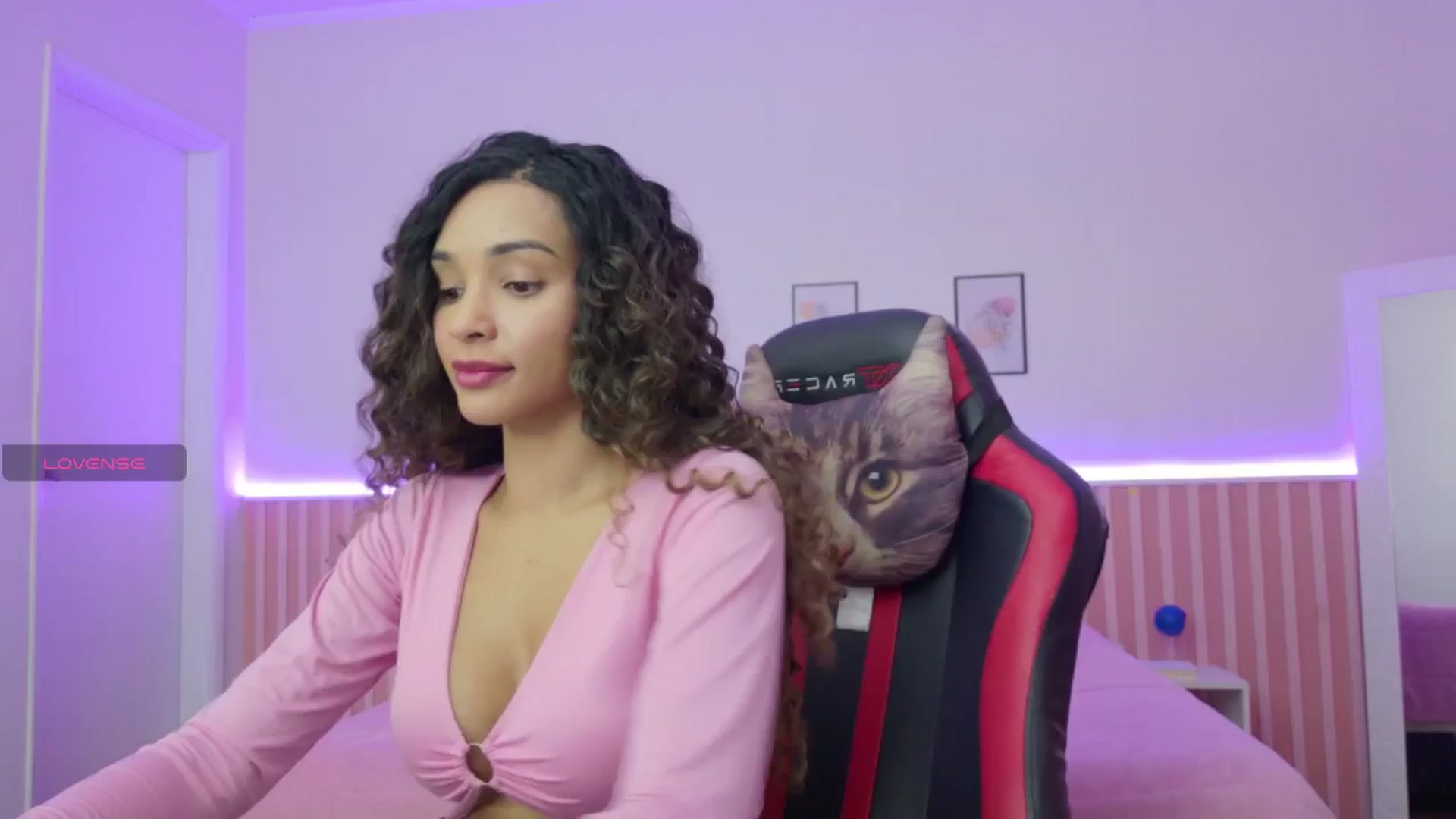 Gallery image thumbnail from Helen9g38's myfreecams stream on, 11/28/2025, 10:14 image 14 of 20