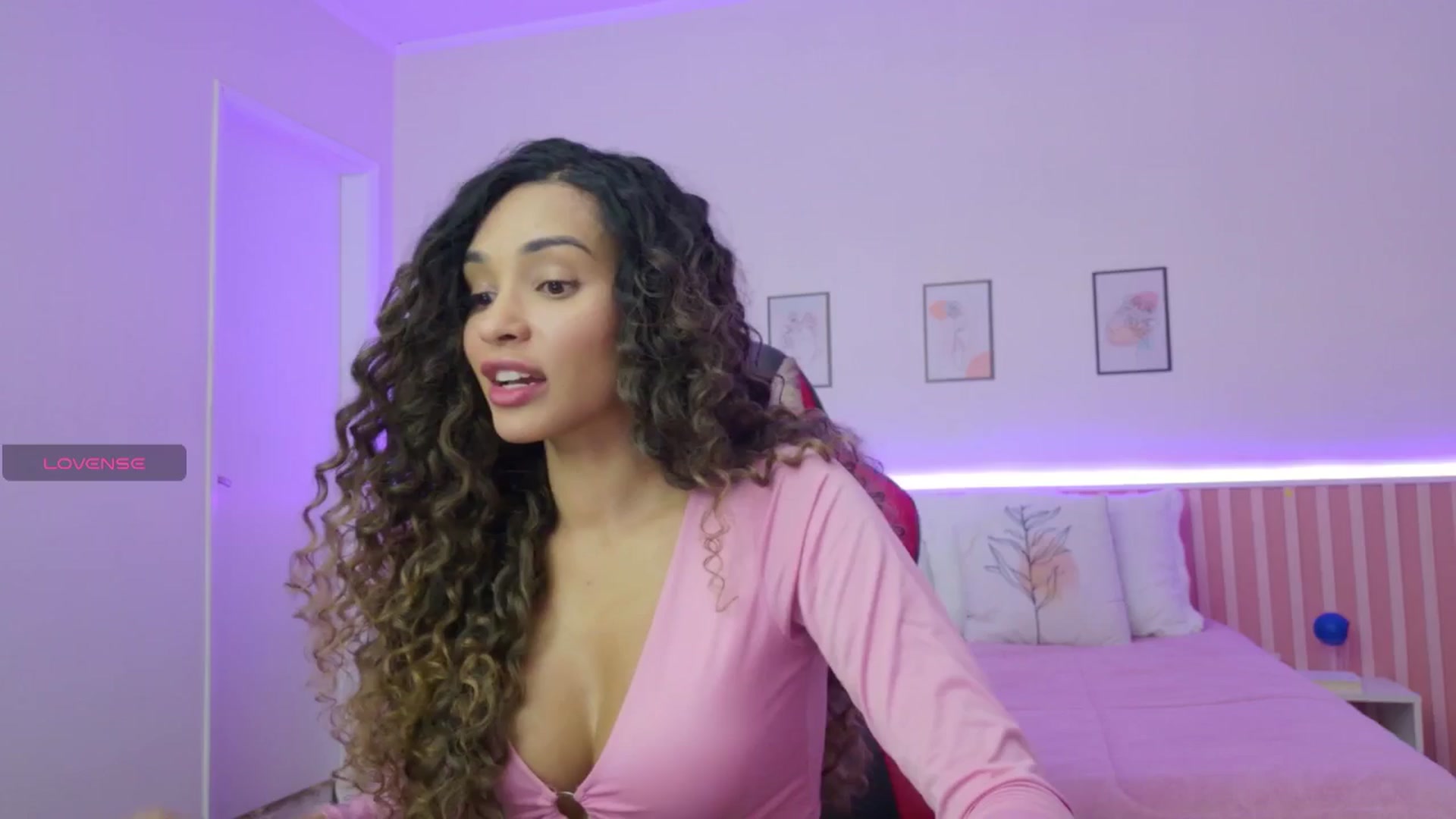 Gallery image thumbnail from Helen9g38's myfreecams stream on, 11/28/2025, 11:34 image 3 of 20