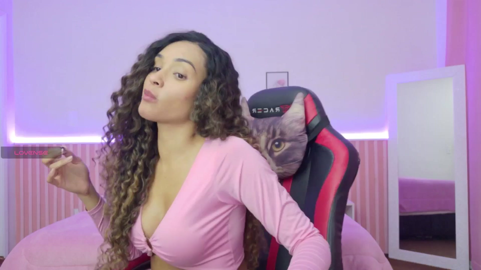 Gallery image thumbnail from Helen9g38's myfreecams stream on, 11/28/2025, 15:22 image 11 of 20