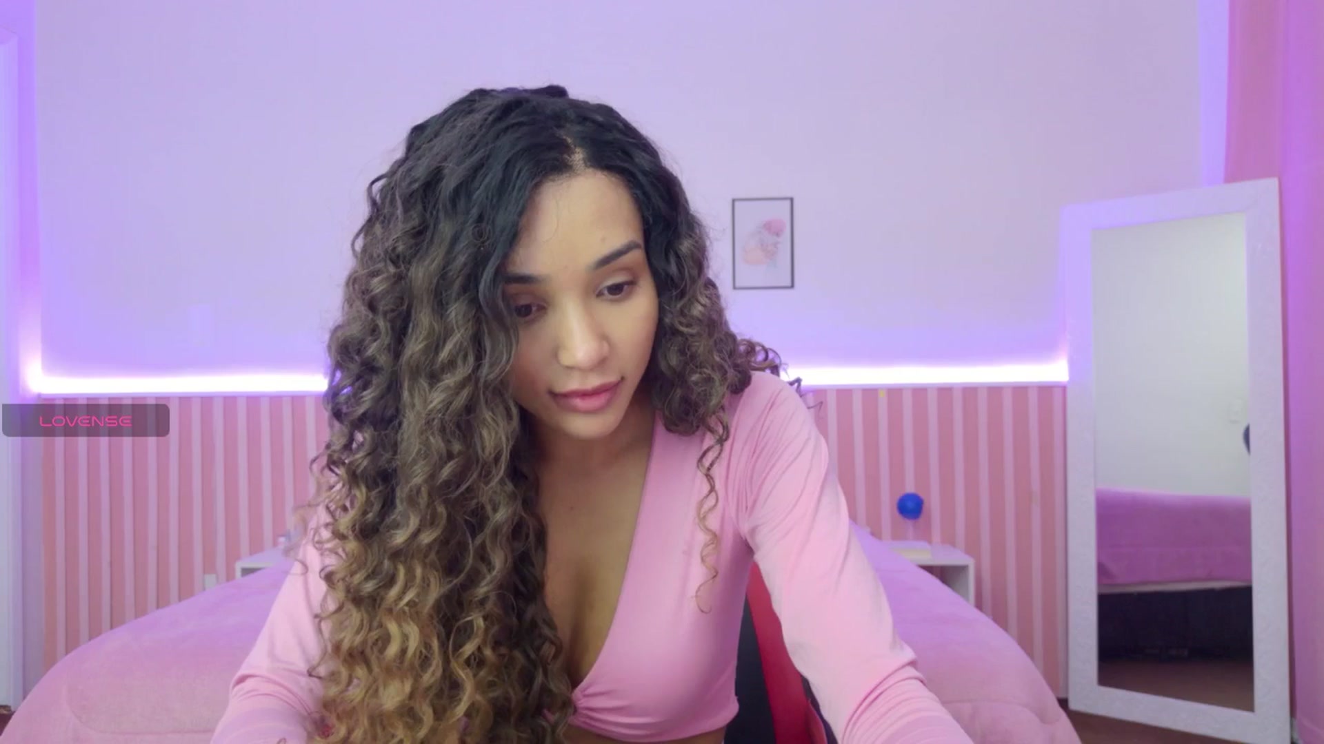 Gallery image thumbnail from Helen9g38's myfreecams stream on, 11/28/2025, 15:22 image 3 of 20