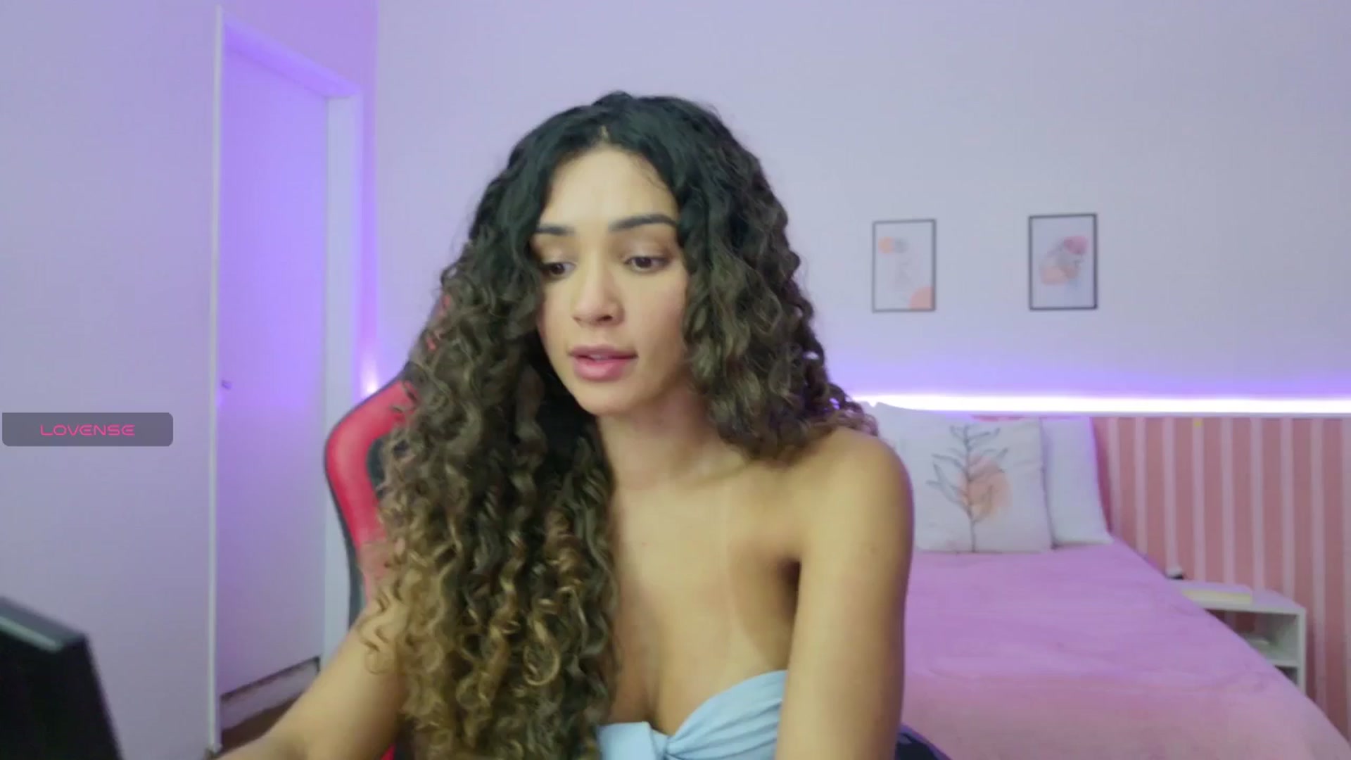 Gallery image thumbnail from Helen9g38's myfreecams stream on, 12/02/2025, 11:11 image 11 of 20