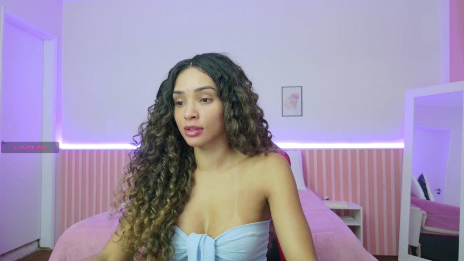 Gallery image thumbnail from Helen9g38's myfreecams stream on, 12/02/2025, 20:14 image 10 of 20