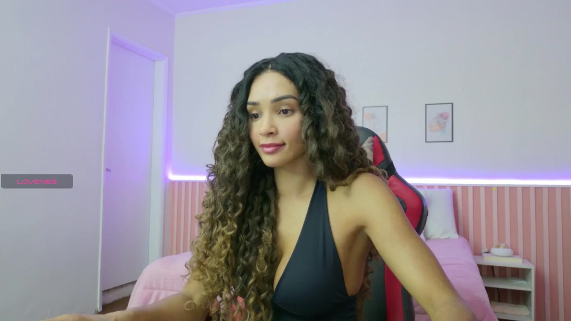 Gallery image thumbnail from Helen9g38's myfreecams stream on, 12/06/2025, 09:08 image 4 of 20