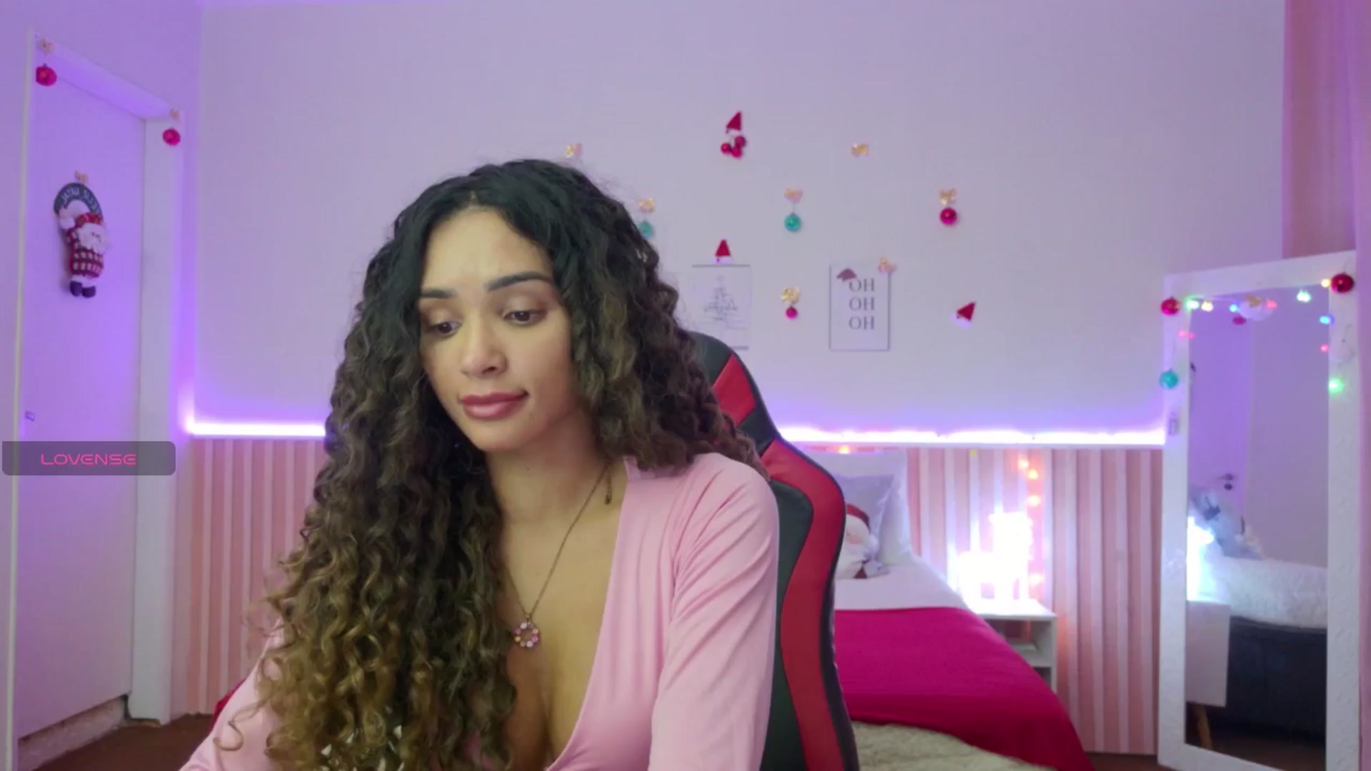 Gallery image thumbnail from Helen9g38's myfreecams stream on, 12/09/2025, 20:28 image 5 of 20