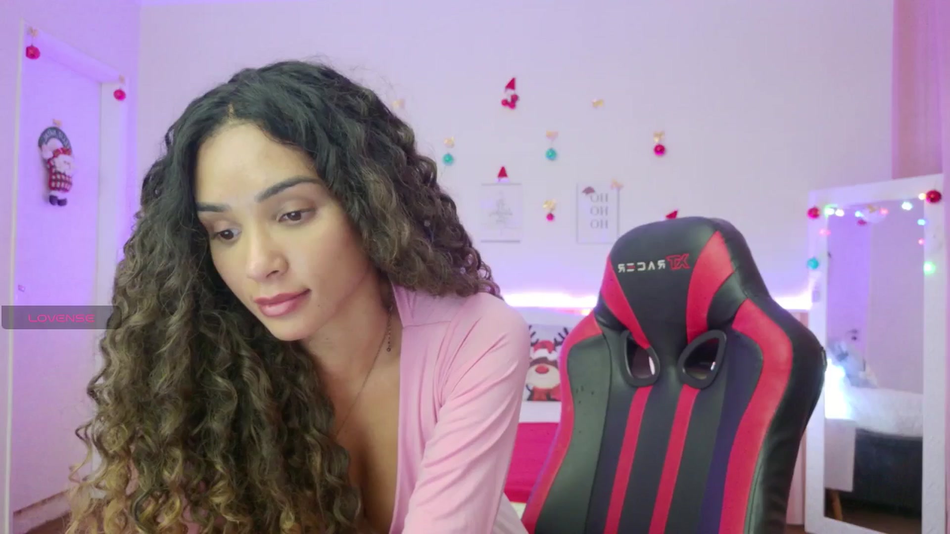 Gallery image thumbnail from Helen9g38's myfreecams stream on, 12/09/2025, 20:28 image 2 of 20